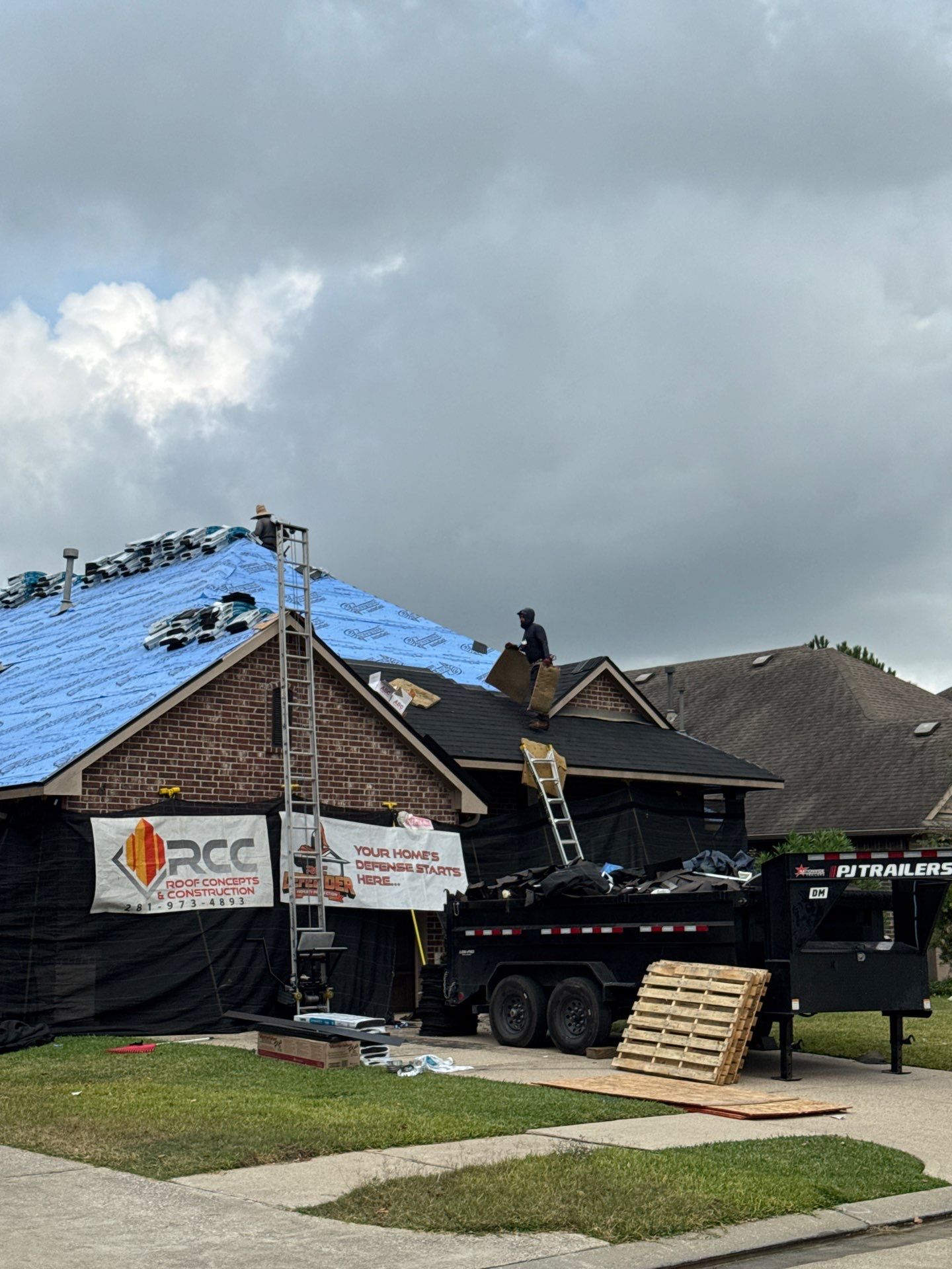 IKO Dynasty - Matte Black by Roof Concepts Construction