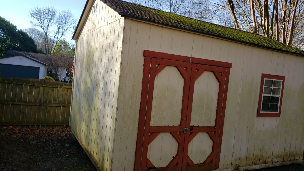 House Wash using cleaner by Power Wash Masters LLC