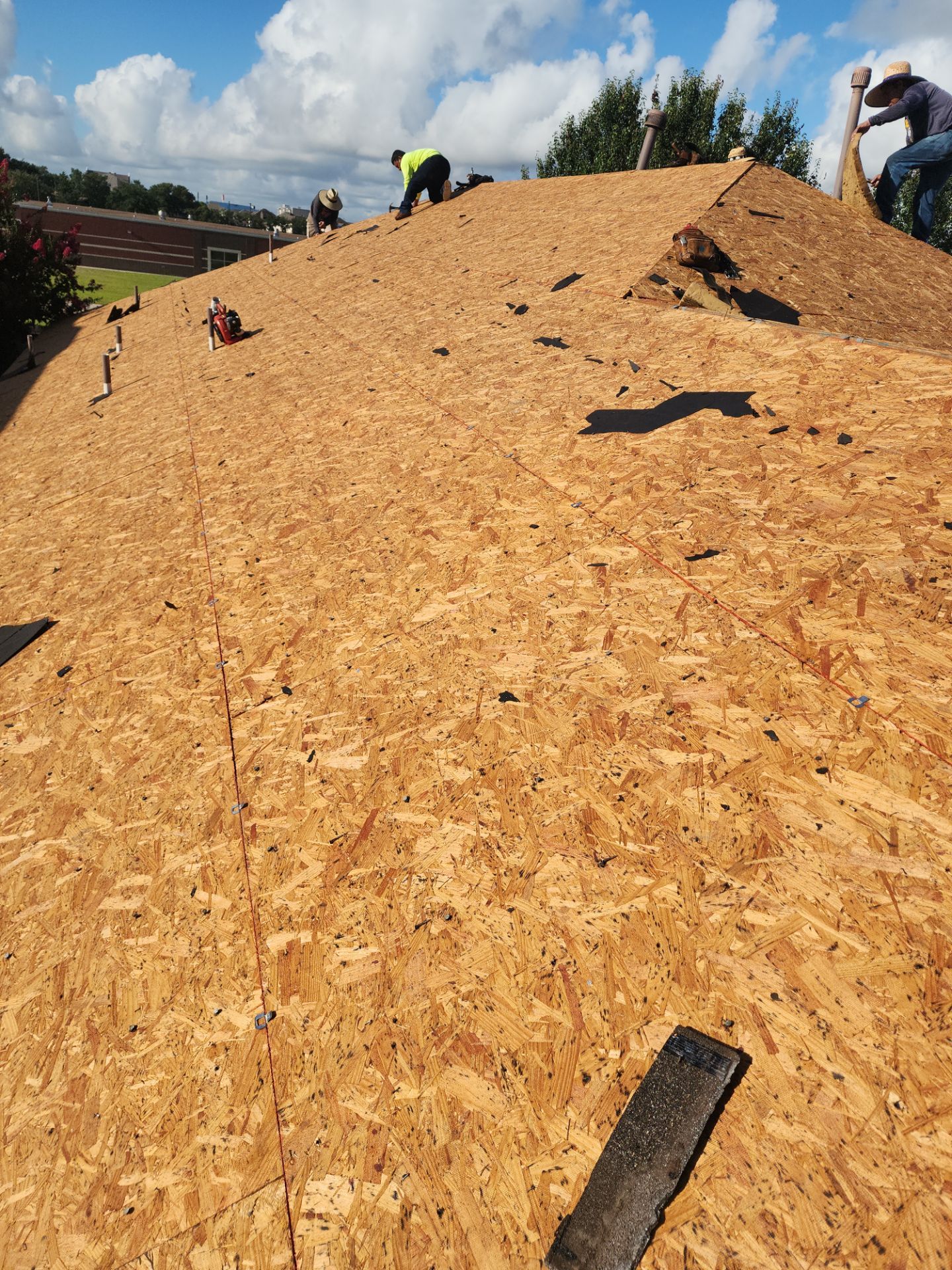 Residential Roof Installation using Owen's Corning Duration (Lifetime) Shingles by Roof Repair Company