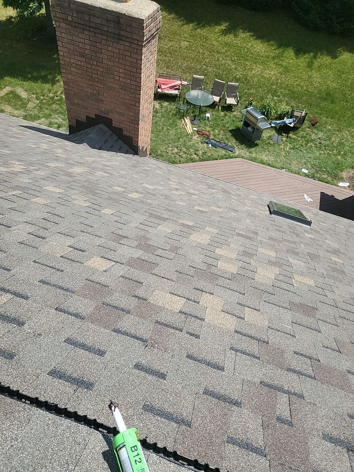 ATLAS PINNACLE COLOR: WEATHERED SHADOW by Eagle Eye Roofing
