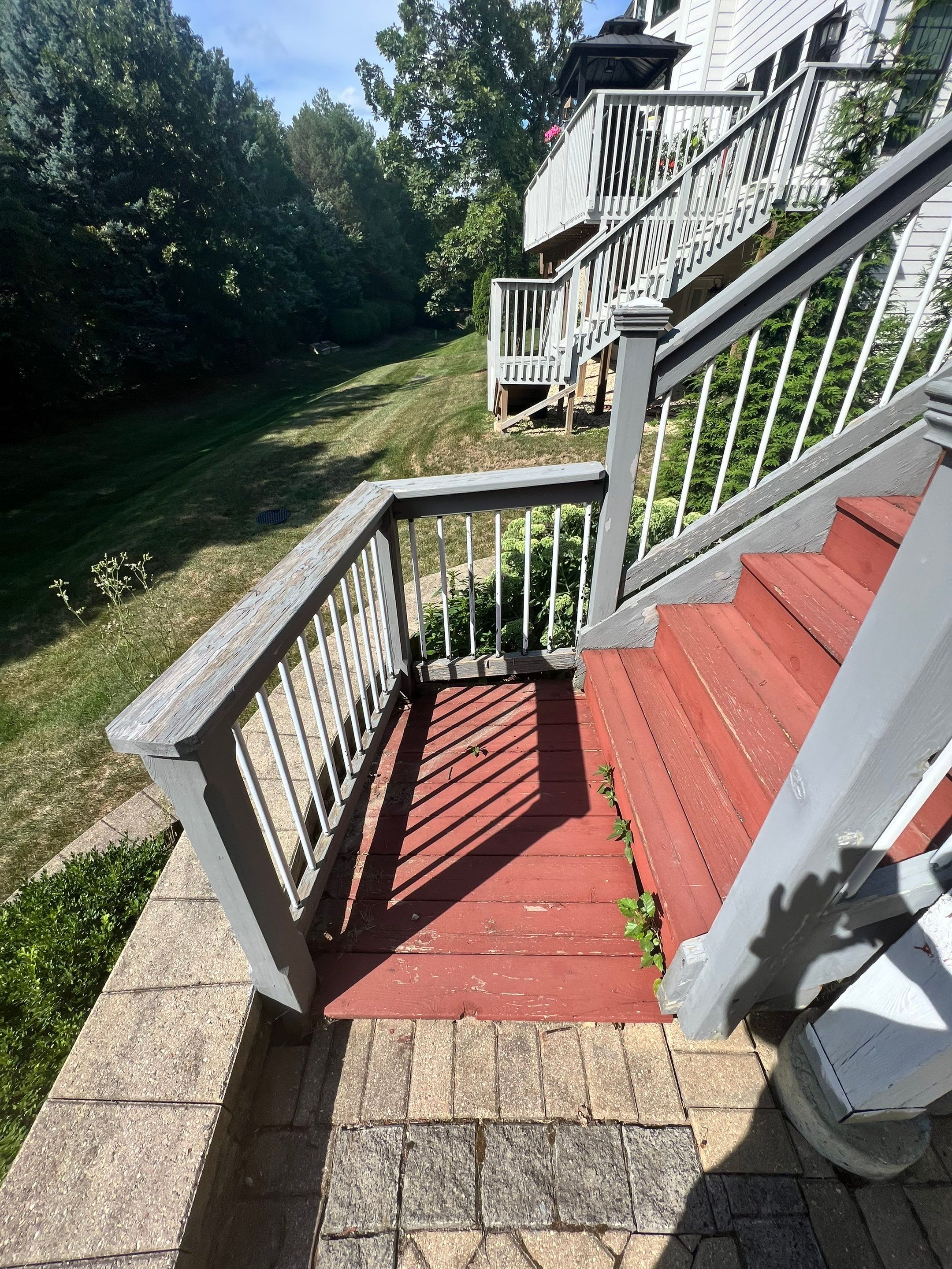 Deck by INQUSE GENERAL CONTRACTOR