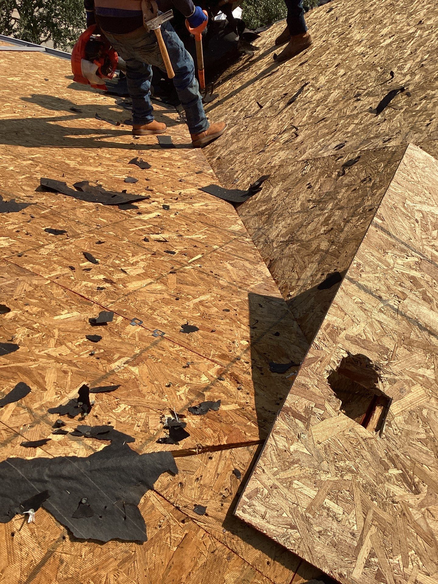 Residential Roofing Installation using Owen's Corning Duration (Lifetime) Shingles by Roof Repair Company