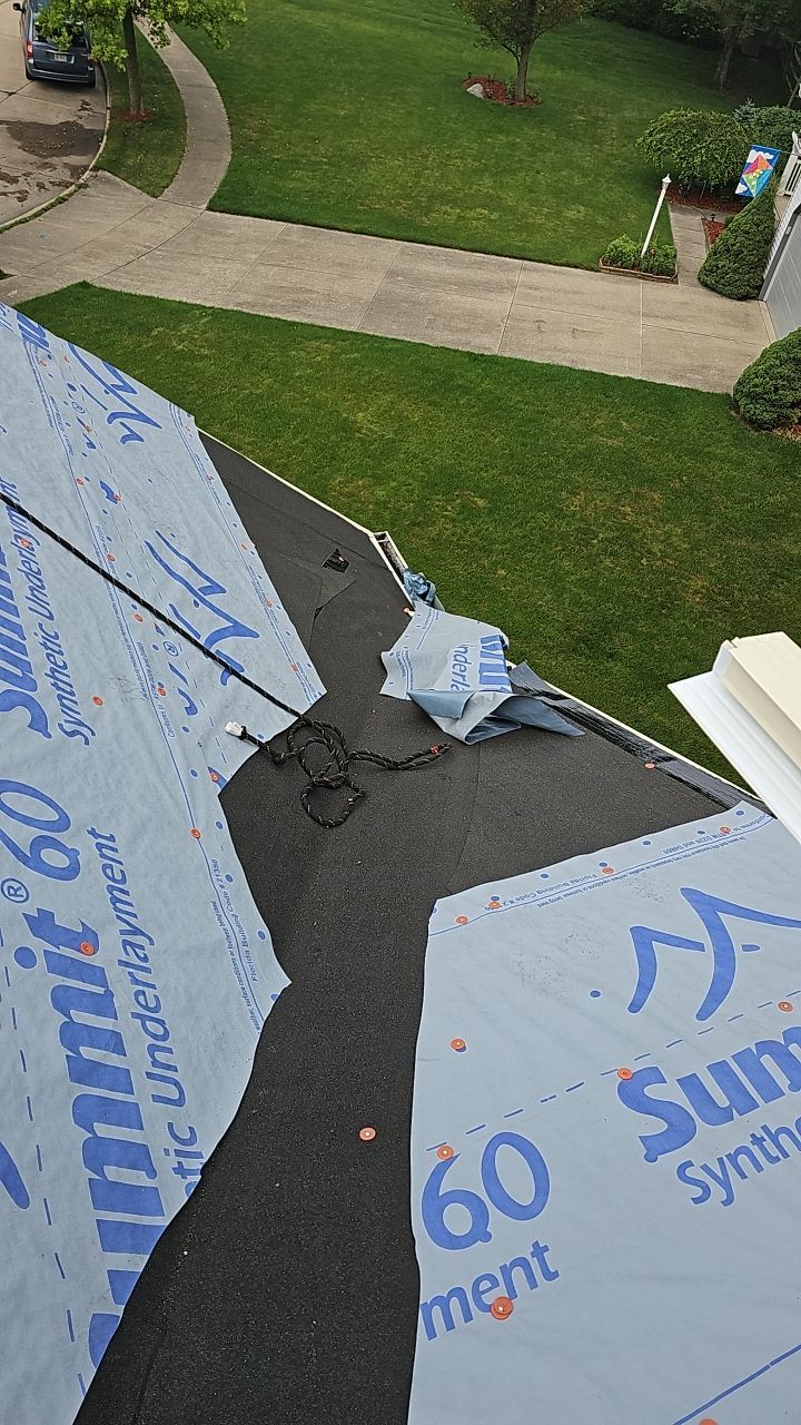 ATLAS PINNACLE COLOR PEWTER by Eagle Eye Roofing