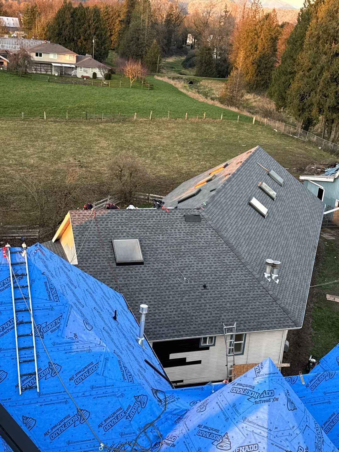 Residential Reroof Shingle by Top Notch Roofing Inc