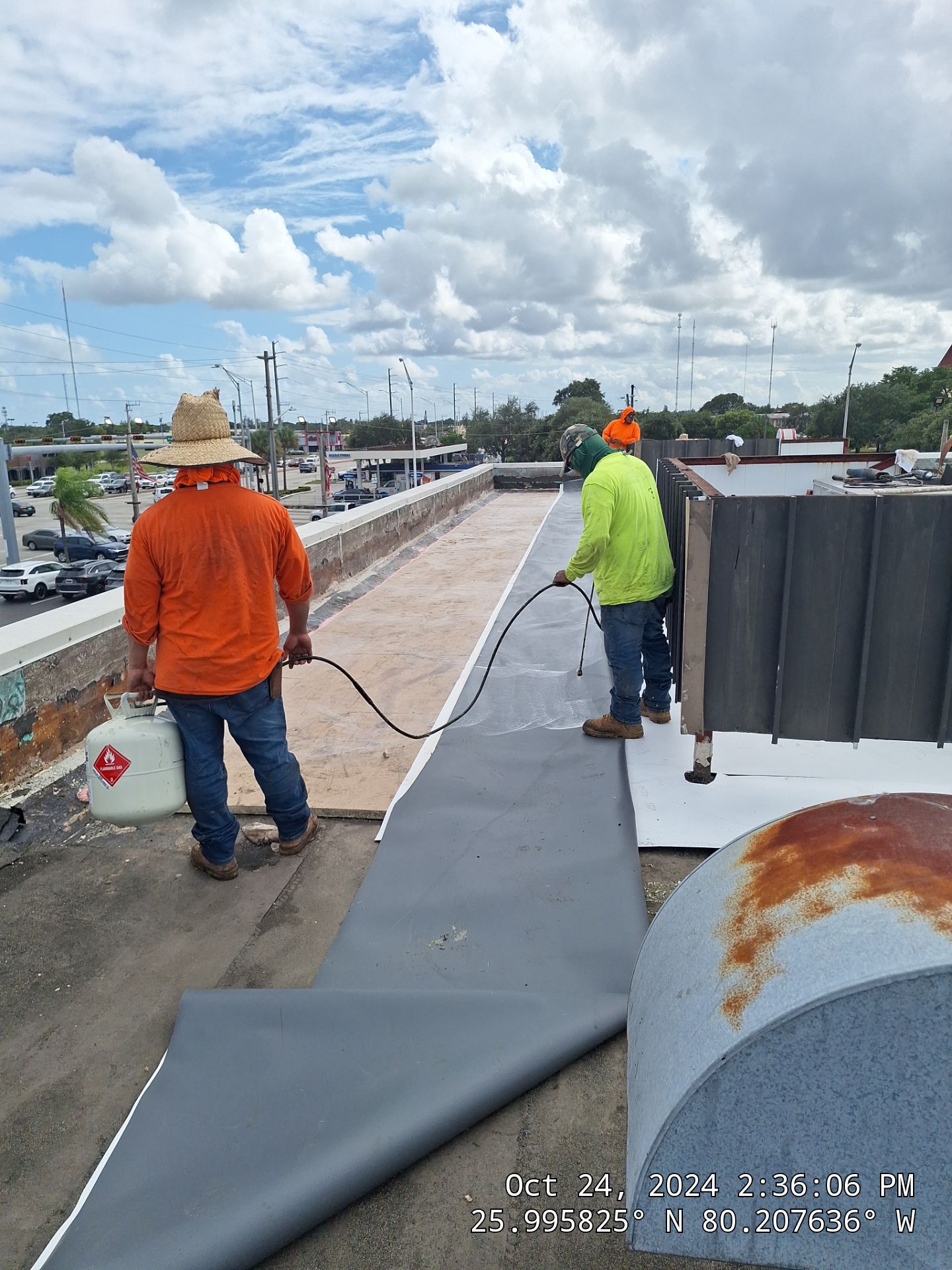 COMMERCIAL REROOF GAF TPO EVERGUARD 60 MIL SMOOTH WITH 1-1/2" INSULATION by Earl W. Johnston Roofing