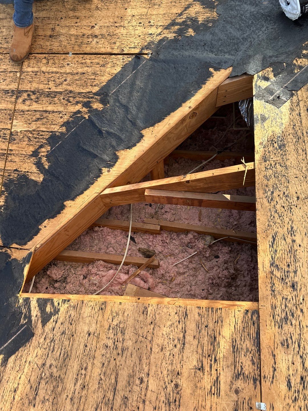 Residential Roofing Installation using Owen's Corning Duration (Lifetime) Shingles by Roof Repair Company
