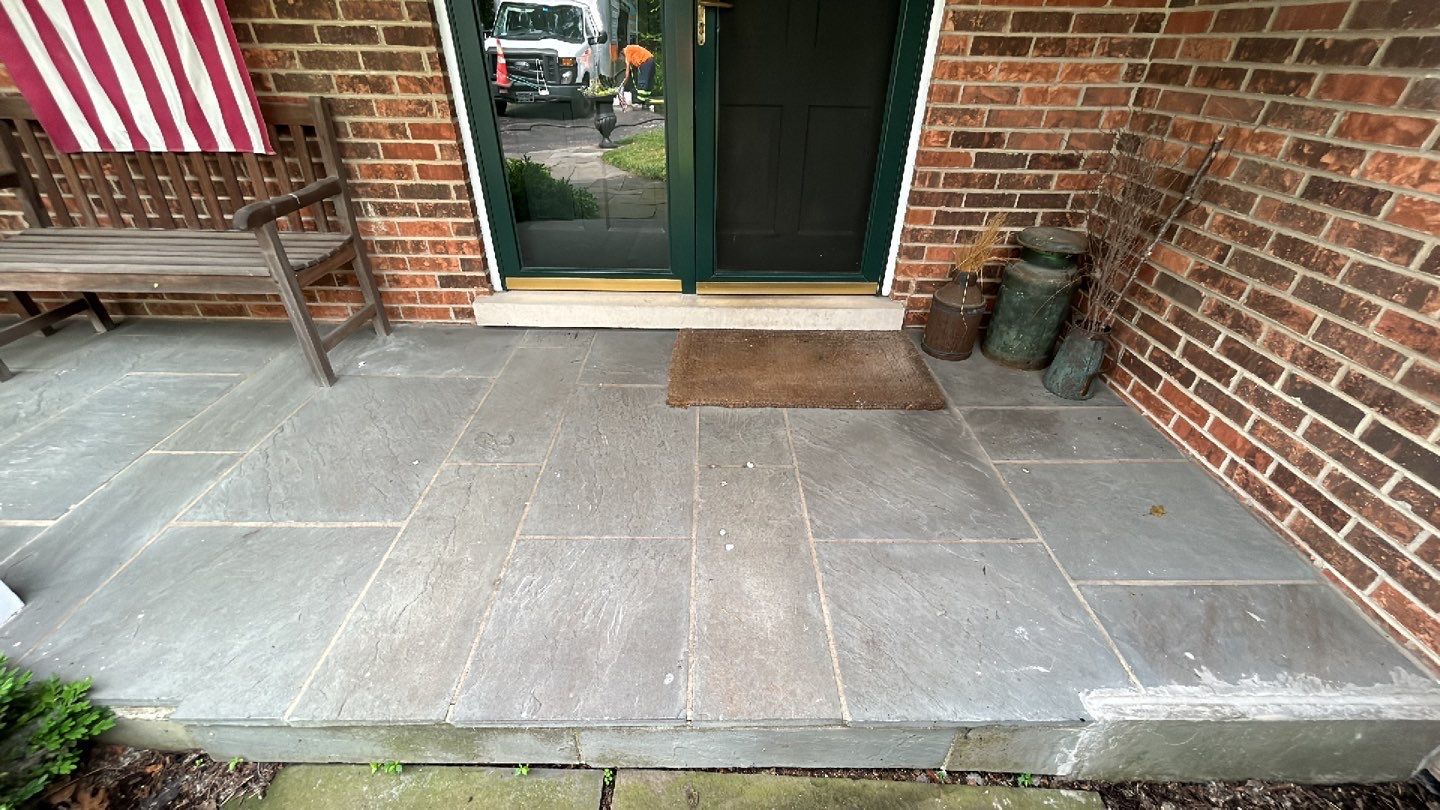 Northfield, IL patio power washing by Northern Power Washing LLC.