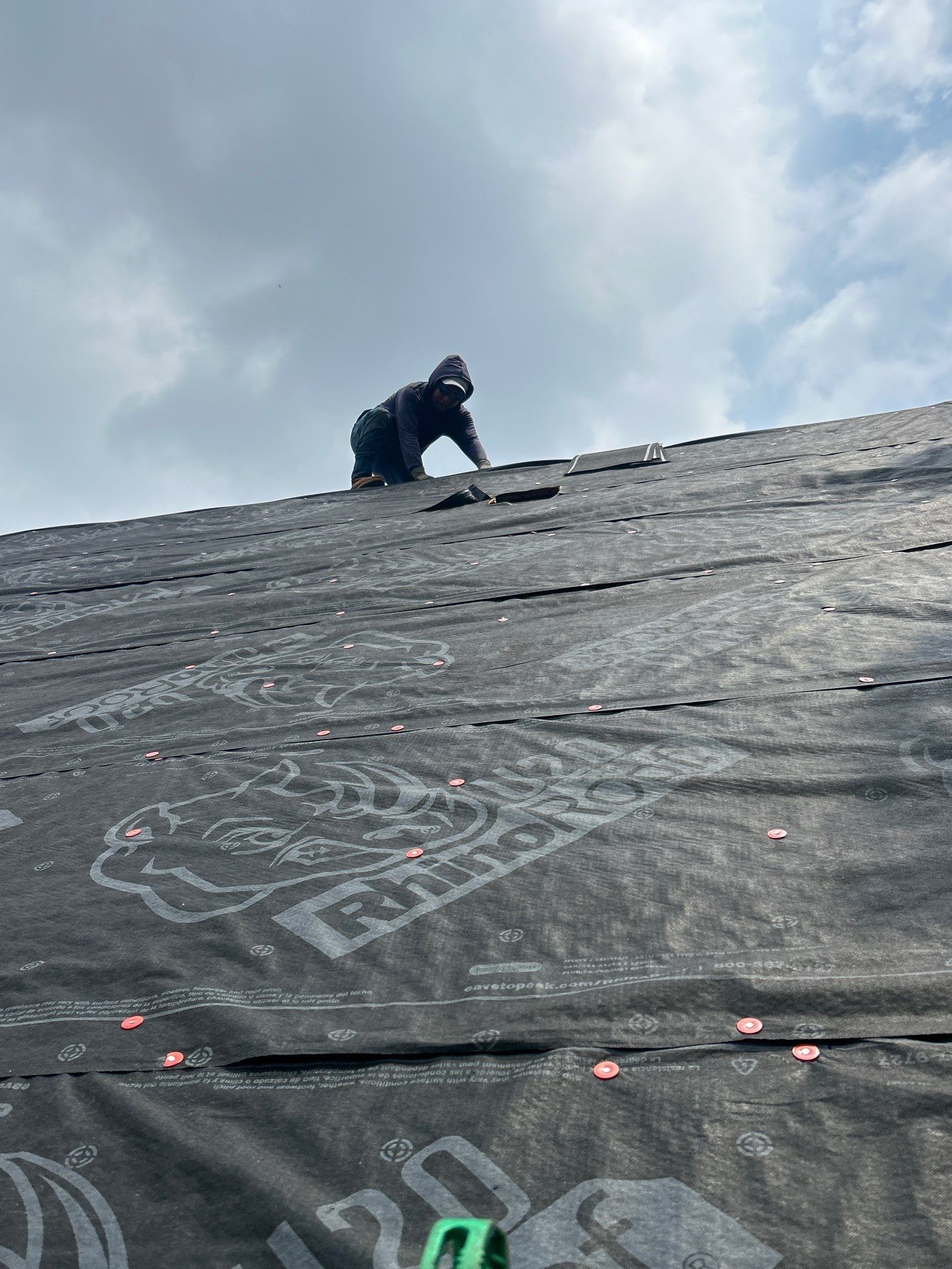 Residential Roofing Installation using Owen's Corning Duration (Lifetime) Shingles by Roof Repair Company
