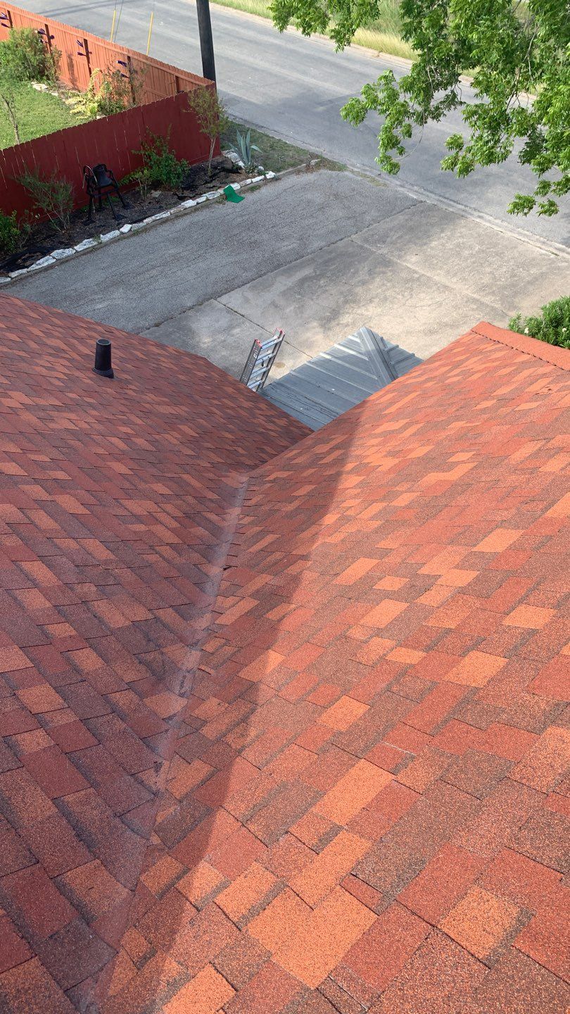 Sinton ShowStopper by Bayfront Roofing and Construction