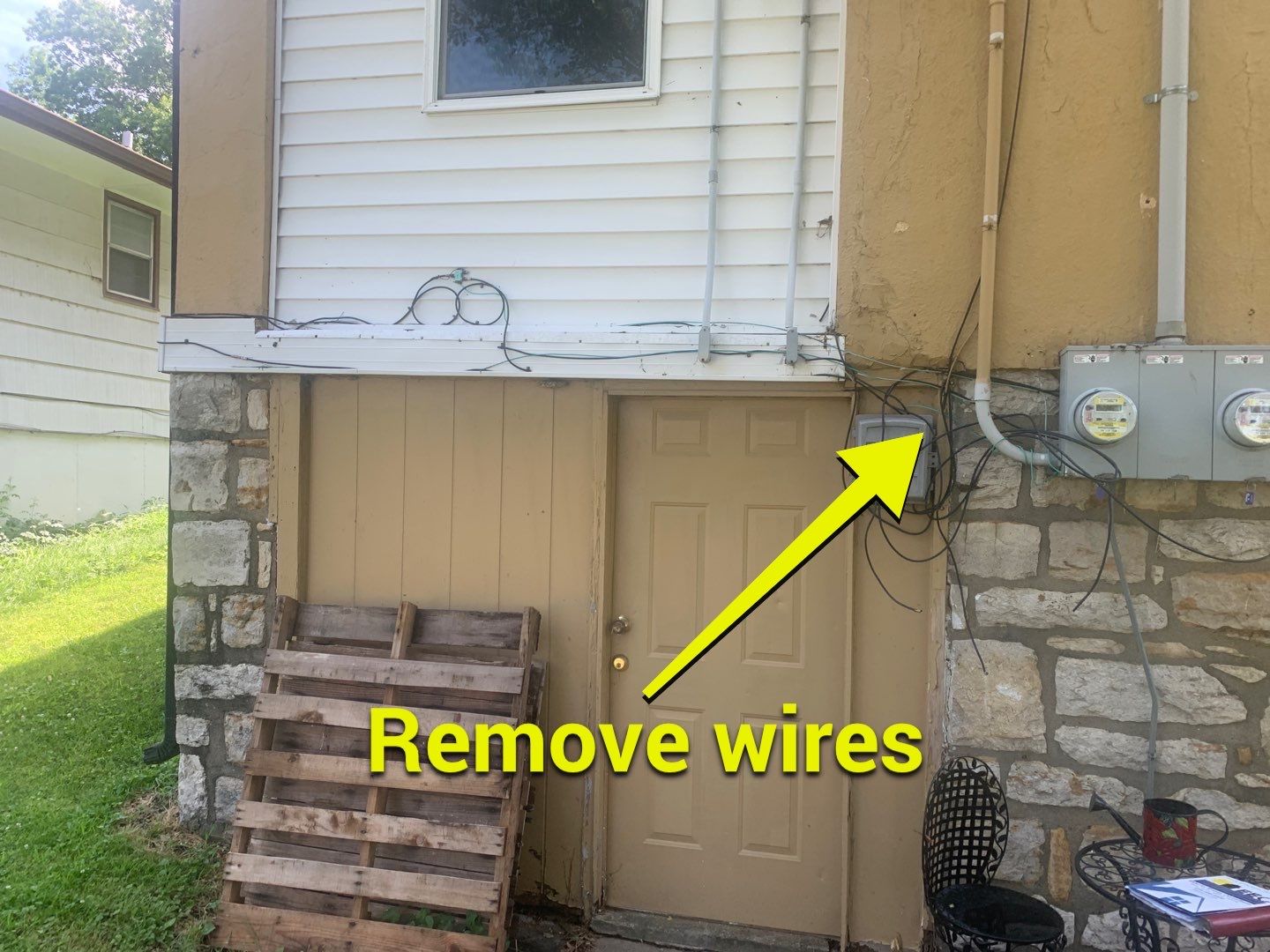 Siding Installation using Elm Grove by EEC  Windows, Siding & Roofing 