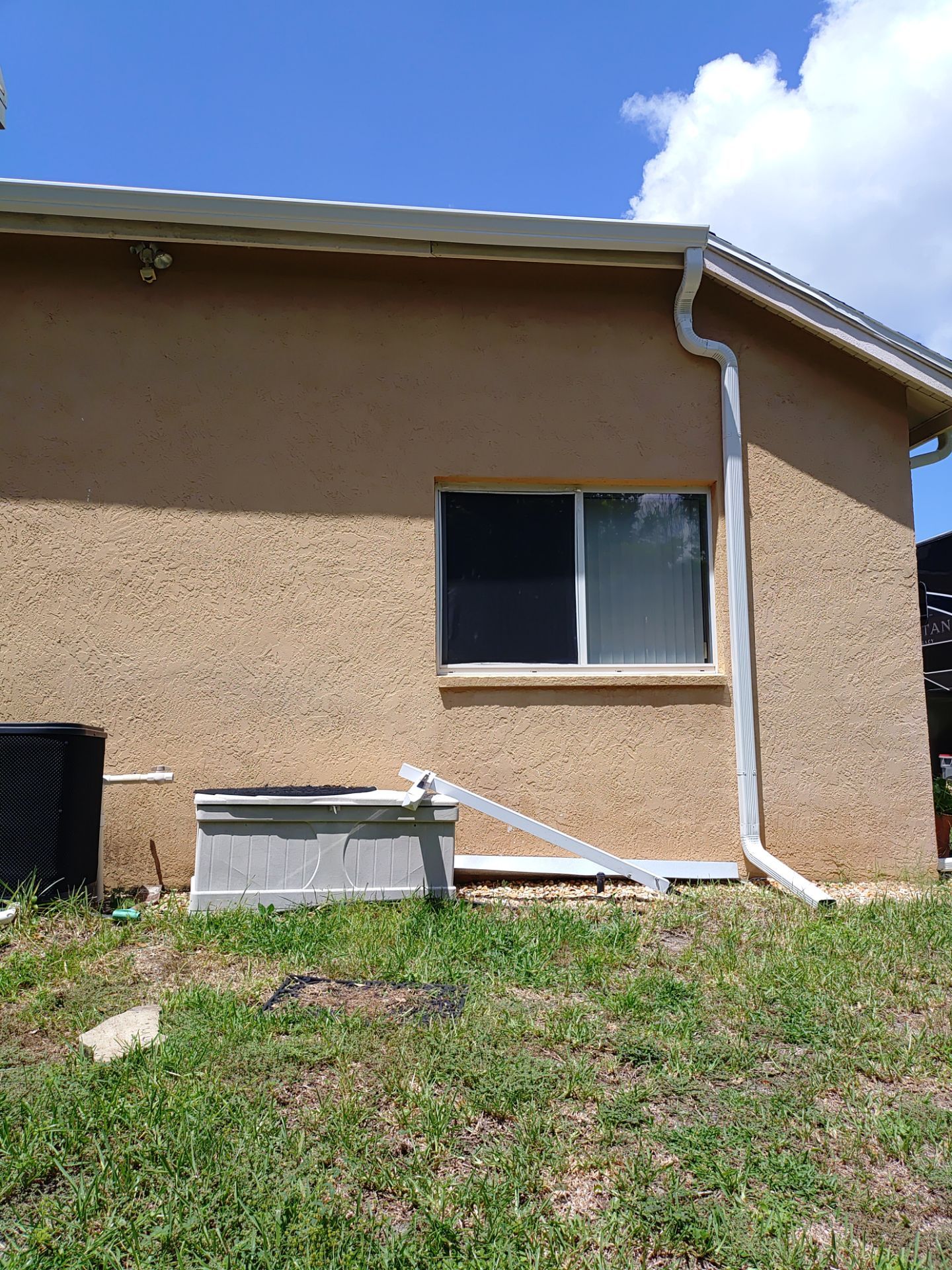 7-Inch Box Seamless Gutters in Bradenton FL by Gutter Professors