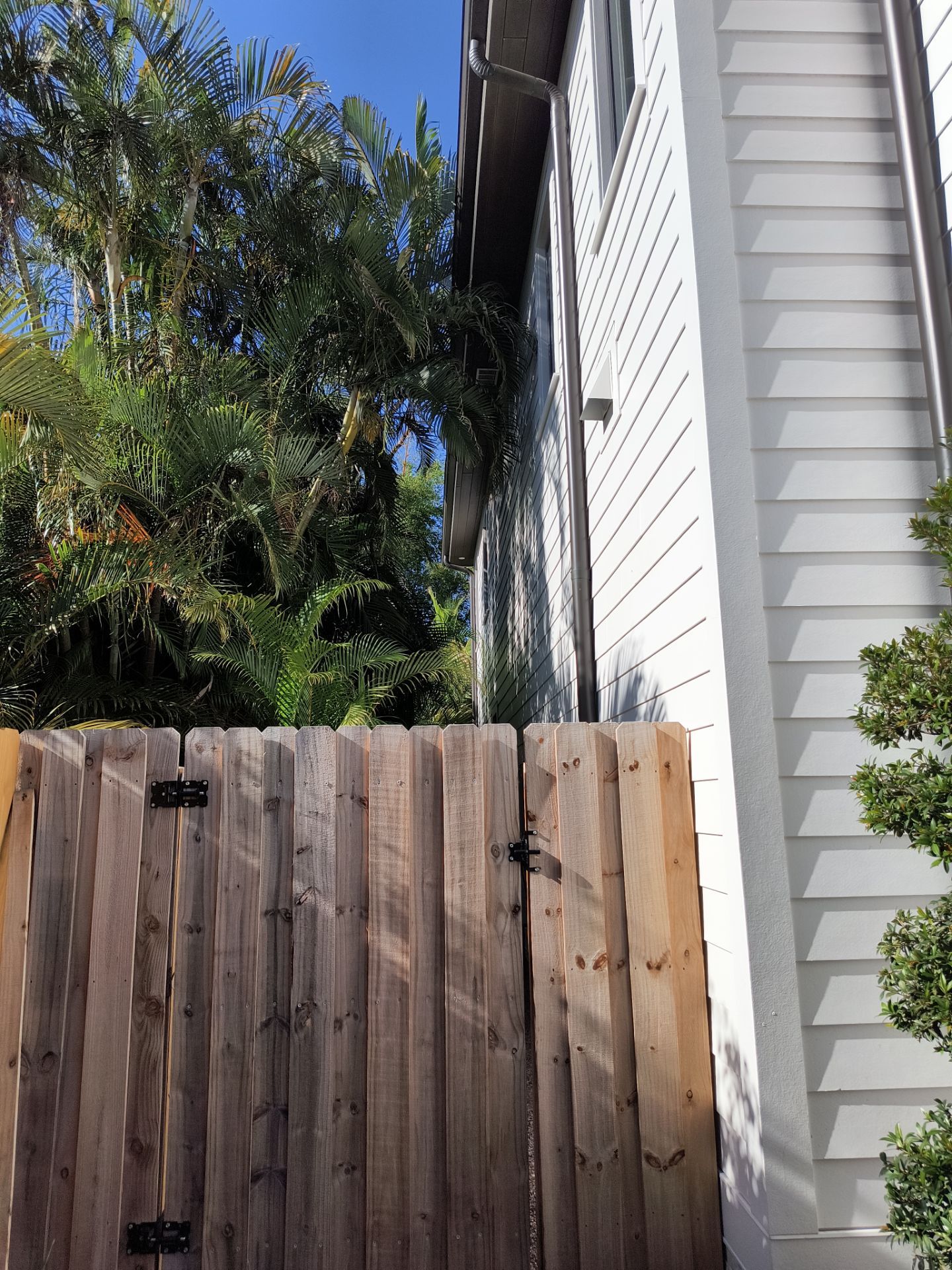 Gutter Cleaning Service in Sarasota FL by Gutter Professors