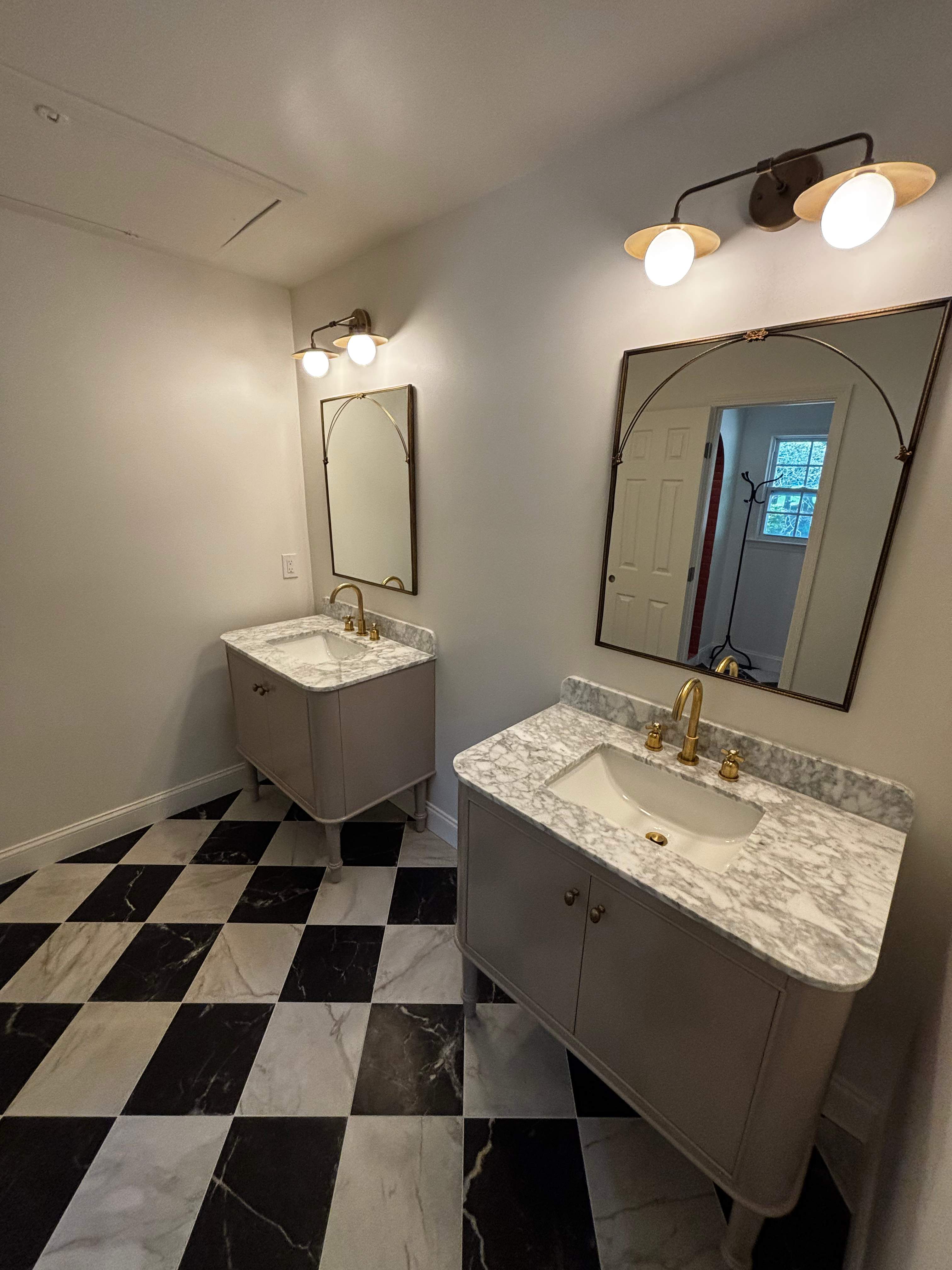 Master bathroom renovation by Prudencio