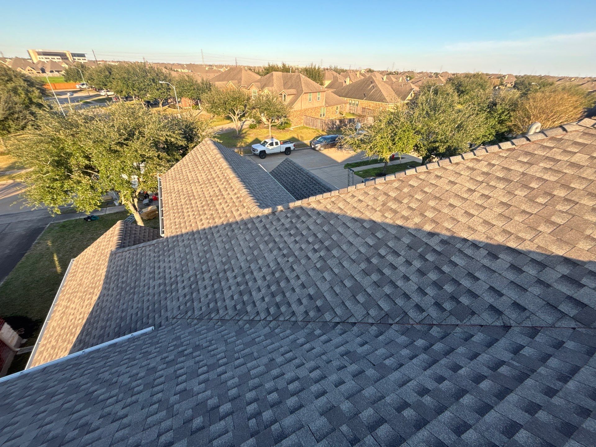 GAF HDZ - Weathered Wood by Elite Roofing LLC