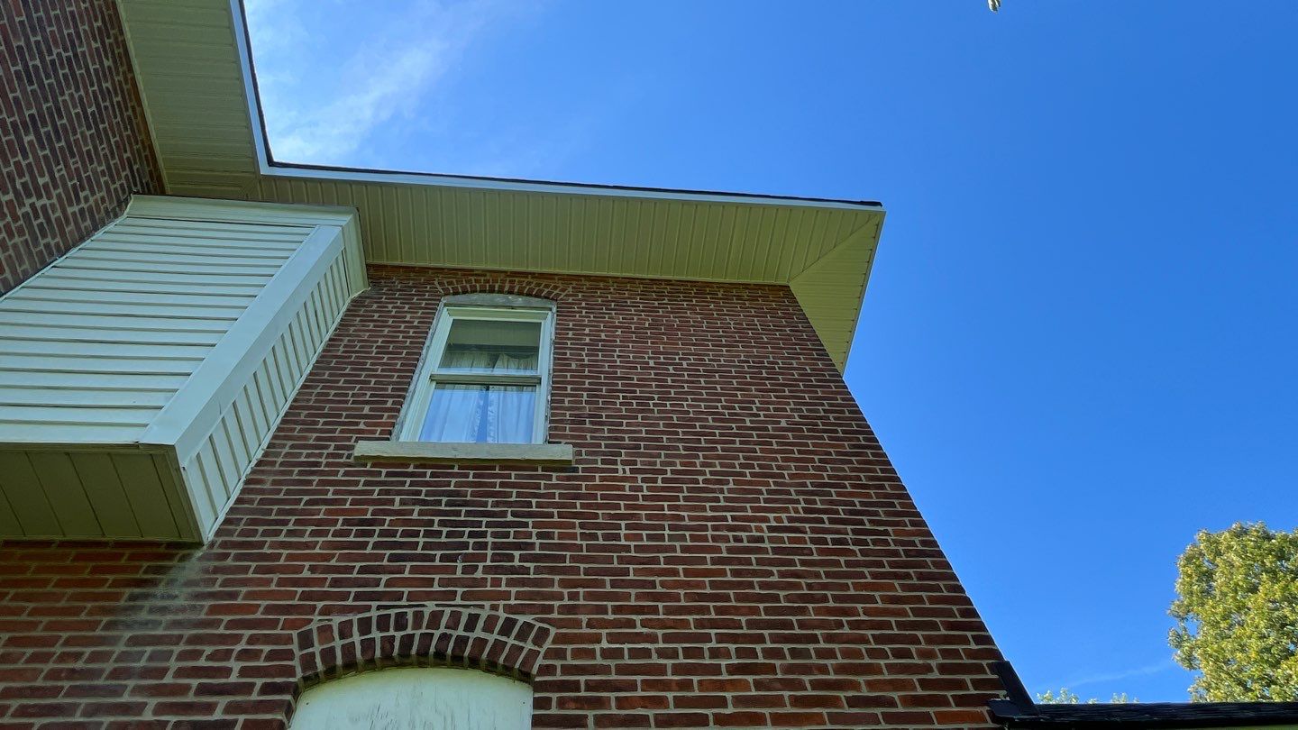 Soffit/fascia/gutter replacement by Nitro Roofing and Construction