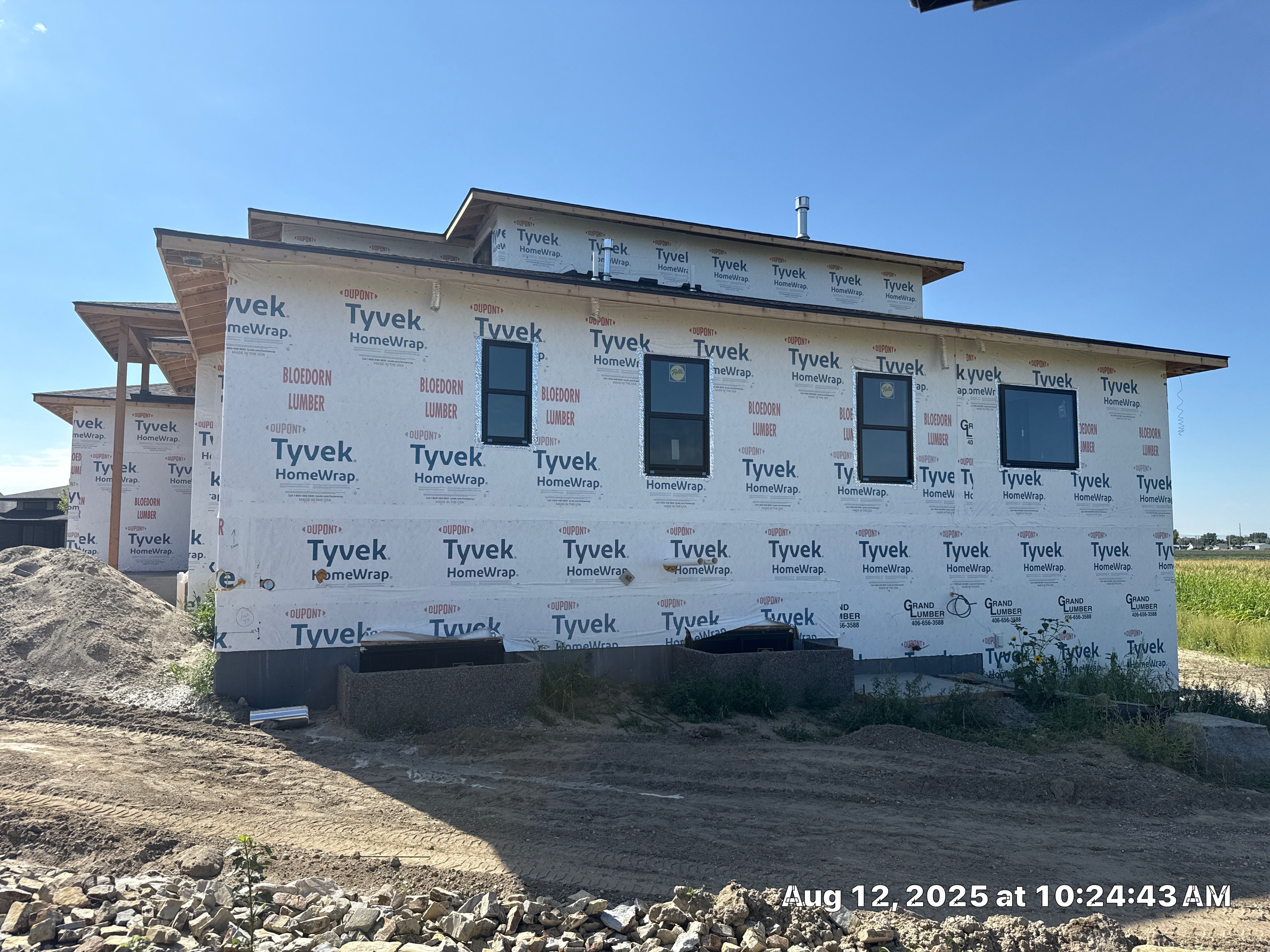 New Construction LP Smartside by Plankwalker Siding & Roofing