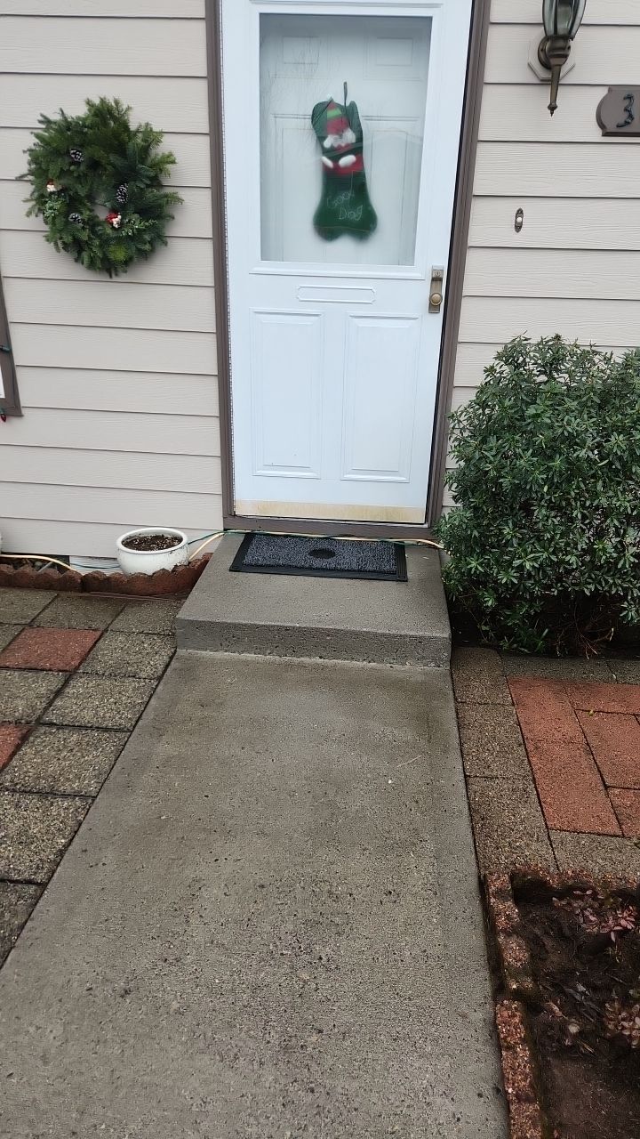Concrete wash using Biocide by Willamette Outdoor Wash LLC