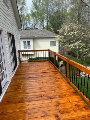Weathered Deck using Wood Sealant