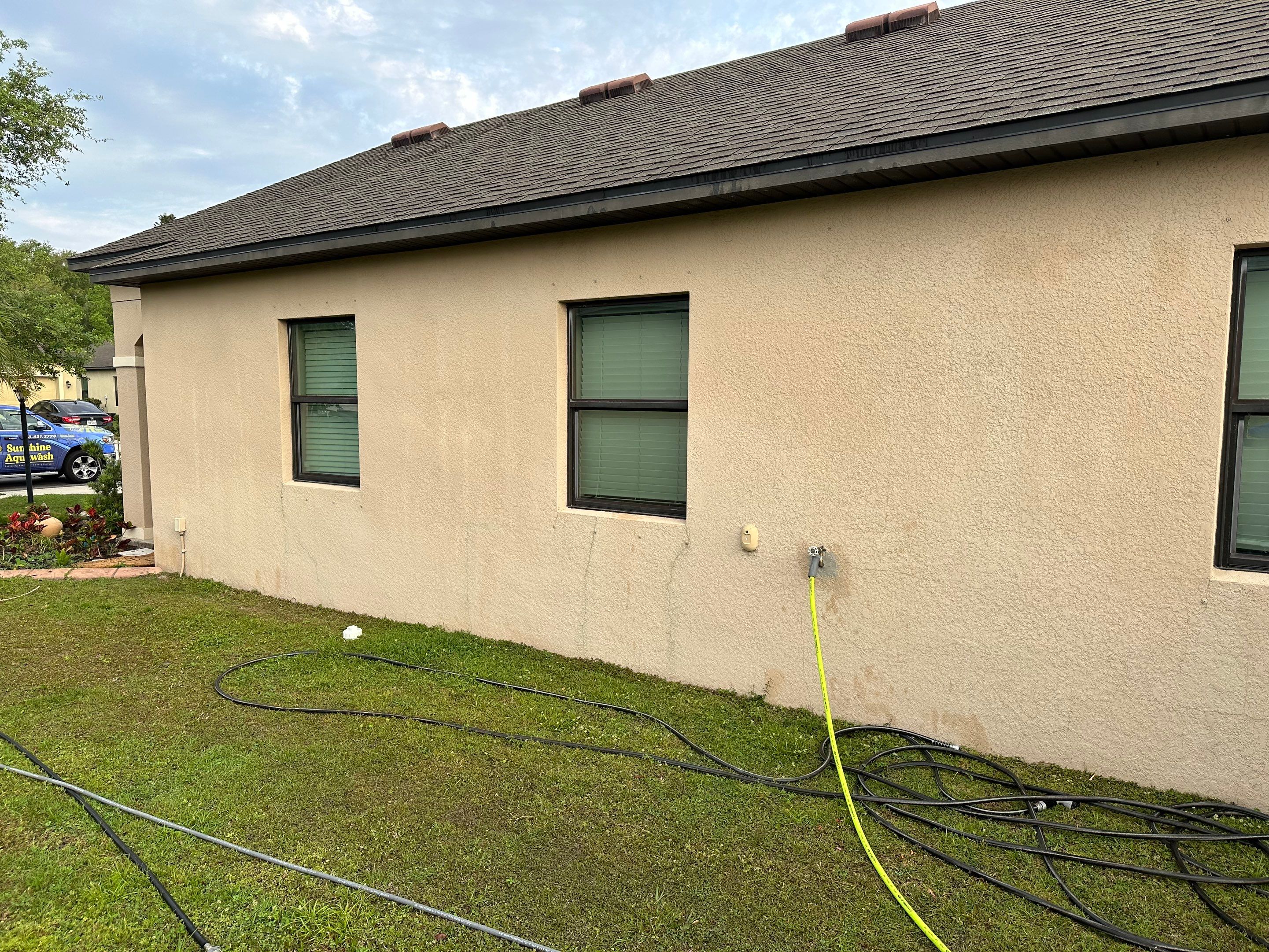 House Wash & Driveway Cleaning in Palmetto Estates Community, Palmetto, FL by Sunshine AquaWash