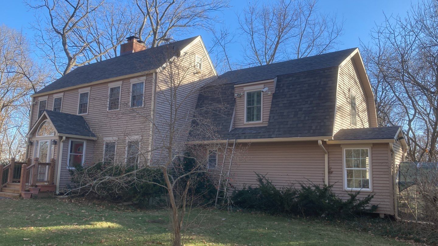 Residential Roofing Installation using OC OakRidge by EEC  Windows, Siding & Roofing 