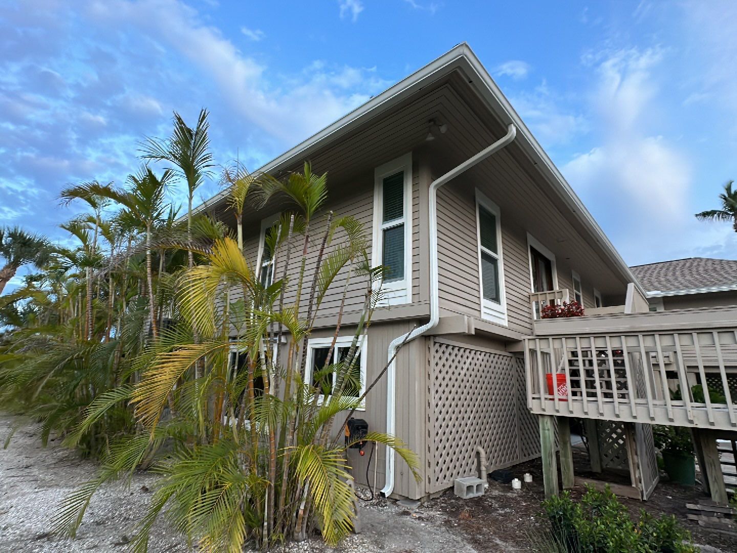 K-Style Seamless Gutters in Sanibel FL by Gutter Professor by Gutter Professors