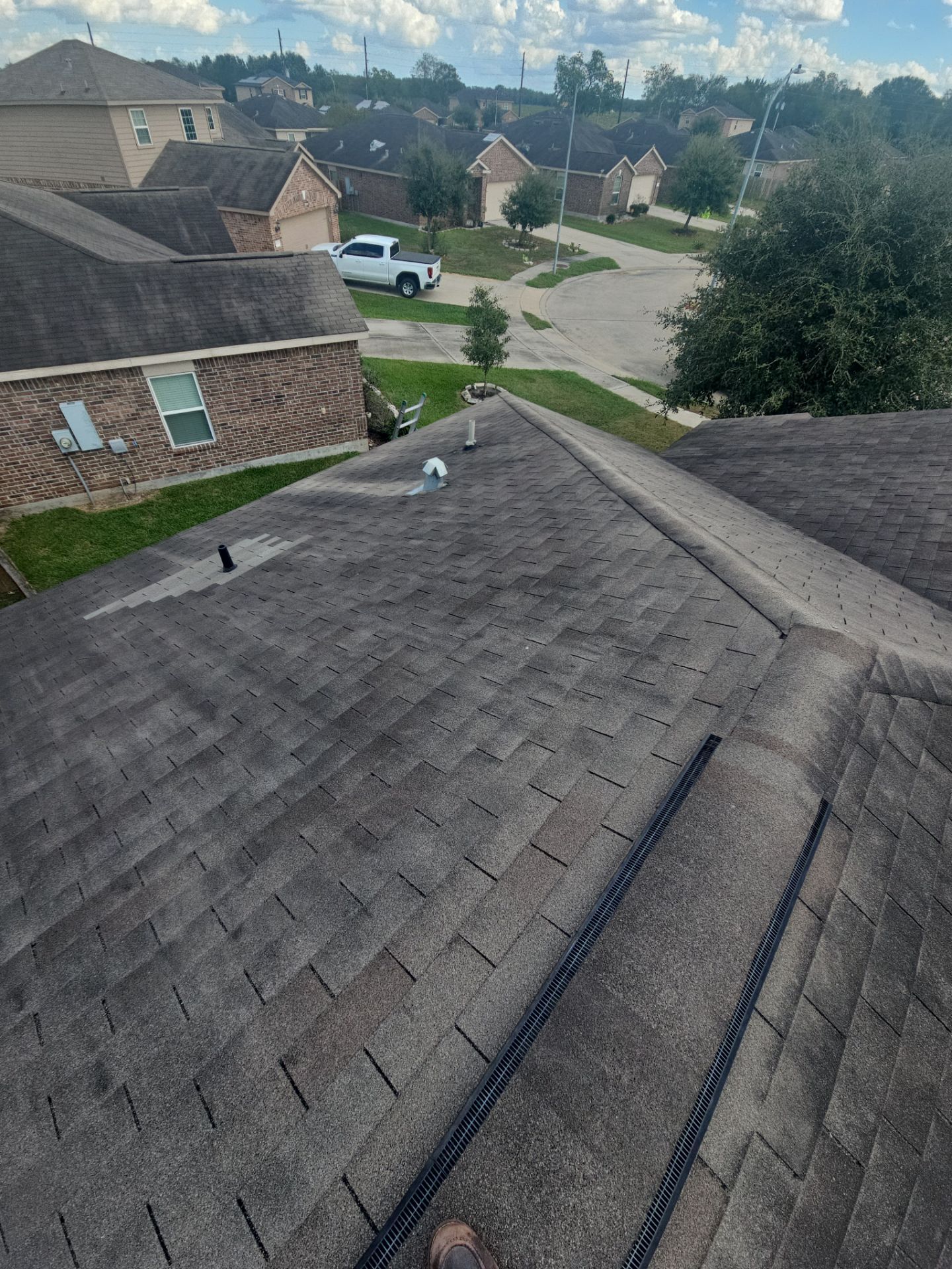 Hail Damage using Owen's Corning Duration (Lifetime) Shingles by Roof Repair Company