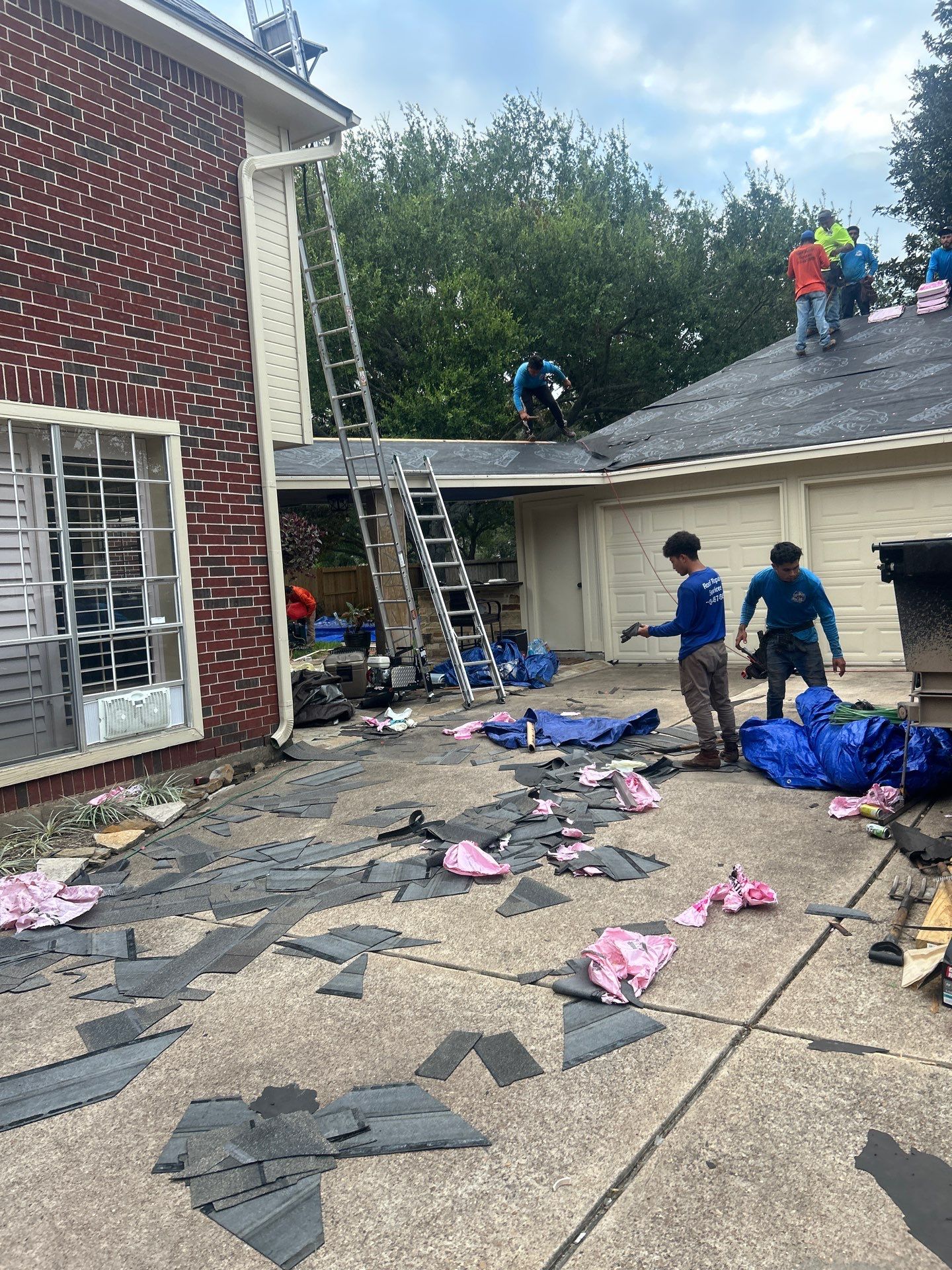 Residential Roofing Installation using Owen's Corning Duration (Lifetime) Shingles by Roof Repair Company