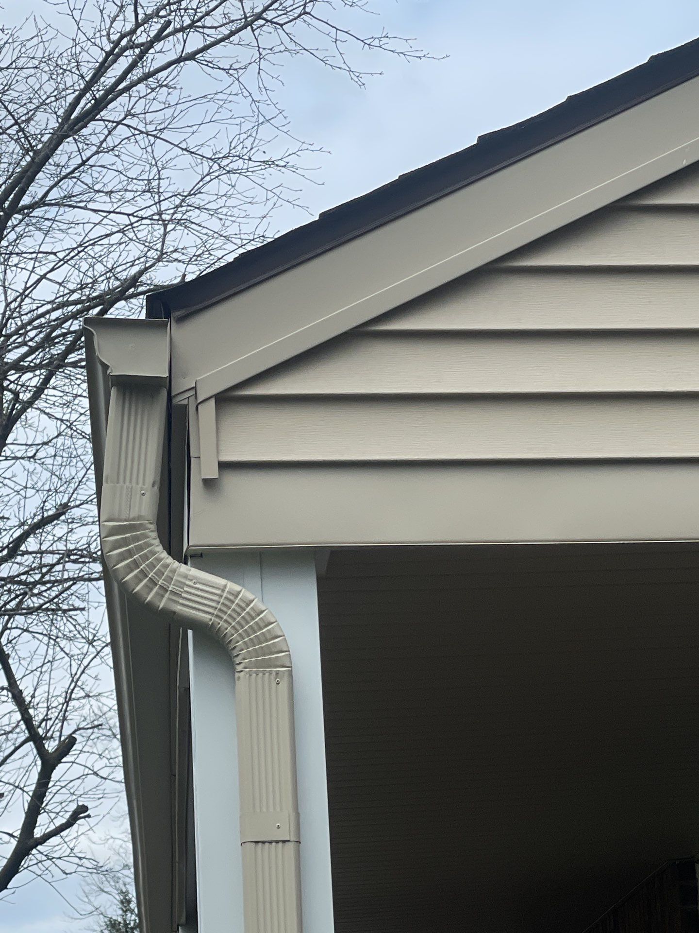 Siding Replacement using CertainTeed Restoration Classis D4 by 180 Contractors