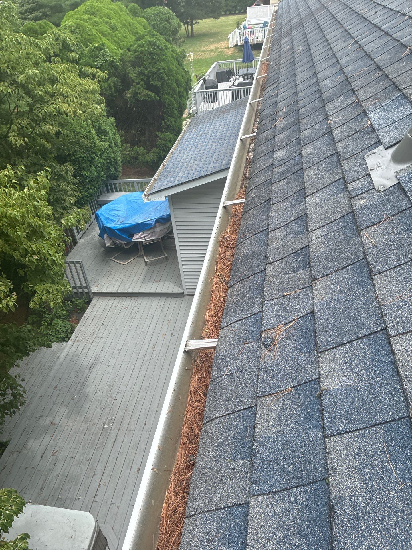 Gutter Cleaning in Tinton Falls, NJ by Clearview Washing