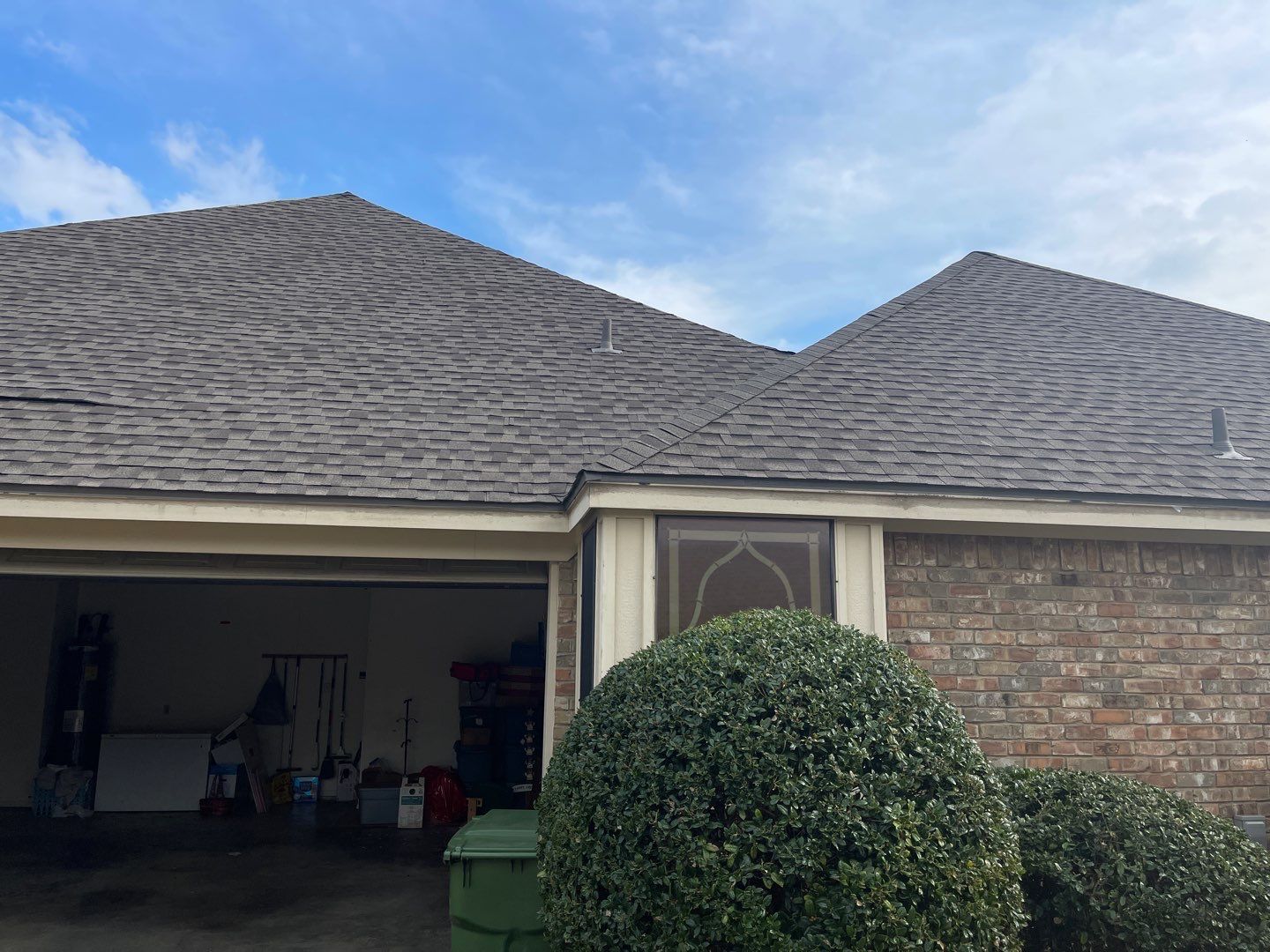 Rendon Forth Worth Texas Large Estate - Roofing Installation using GAF Timberline Armorsheild 2 Class 4 Impact Resistant Shingle System by First United Roofing & Construction
