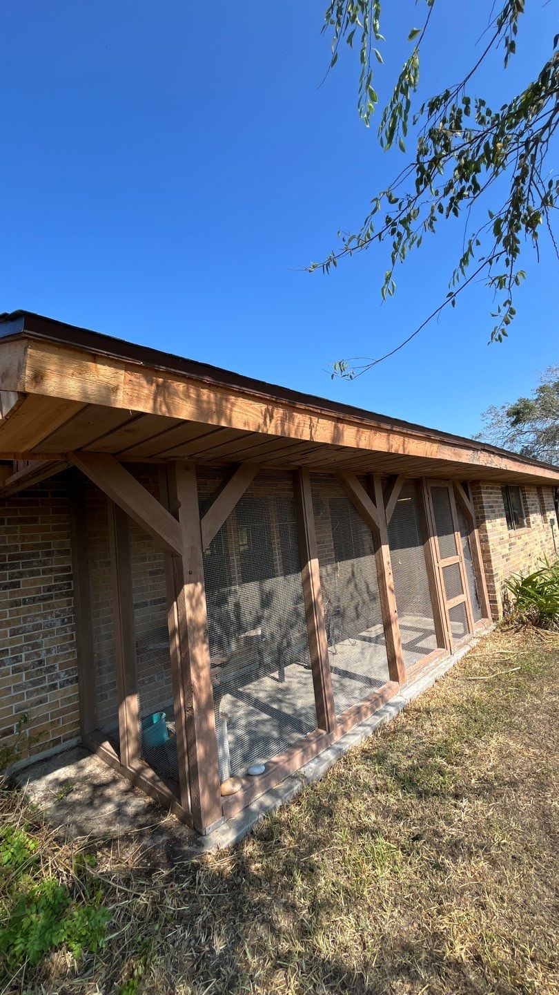 Country Roofing by Bayfront Roofing and Construction