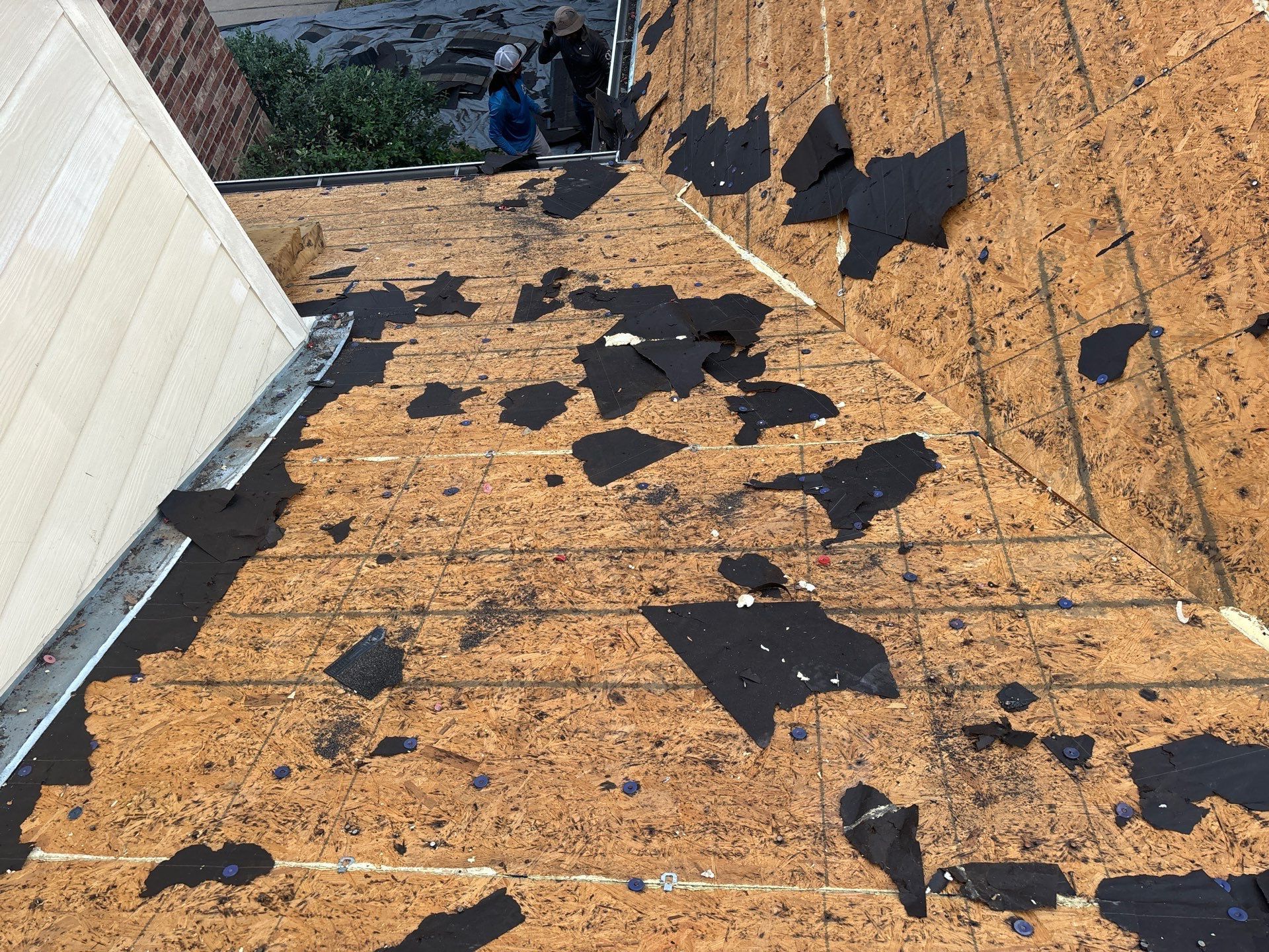 Residential Roofing Installation using Owen's Corning Duration (Lifetime) Shingles by Roof Repair Company