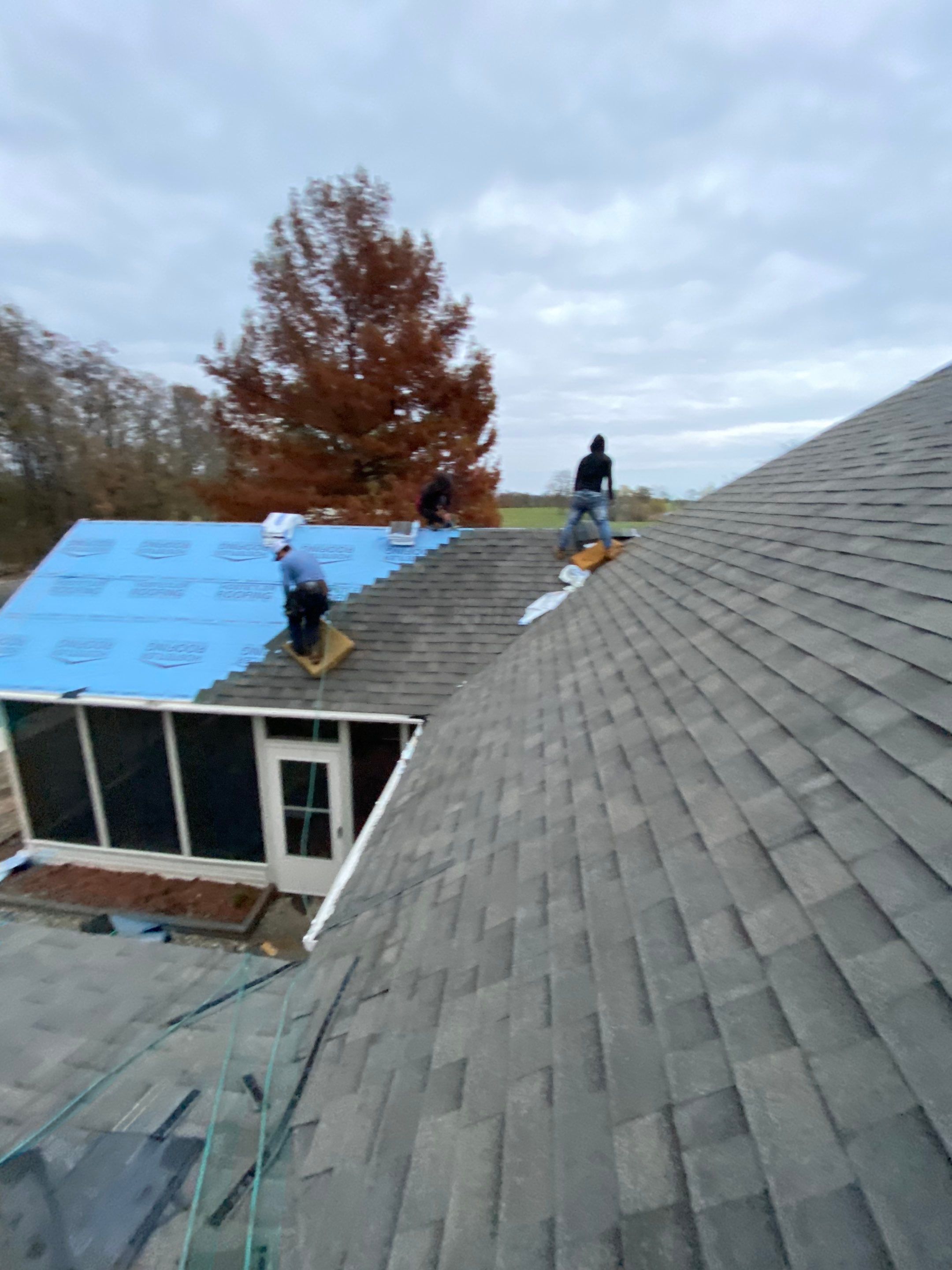 Residential Roofing Repair using Malarkey Vista: Weathered Wood  by Hostetler Roofing