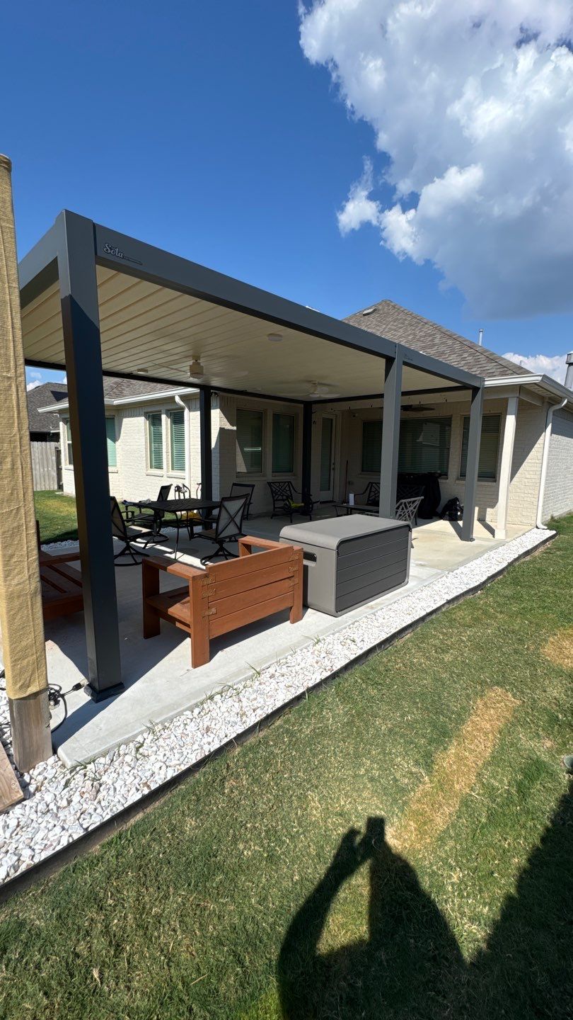 Mr & Mrs Smith  by Texas Urban Elements