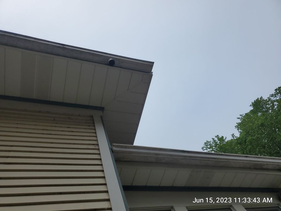 Housewashing  using Algaecide, soft wash soap by Northern Power Washing LLC.