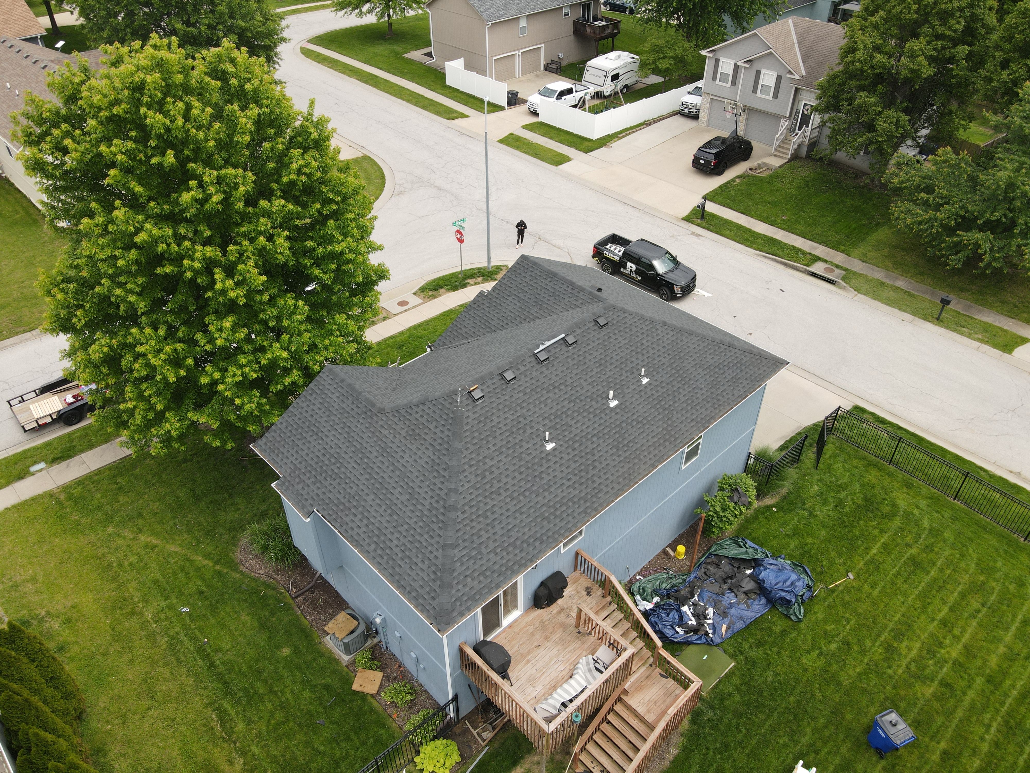 Grain Valley Residential Roof Replacement Featuring GAF Timberline HDZ Shingles by Summit Roofing