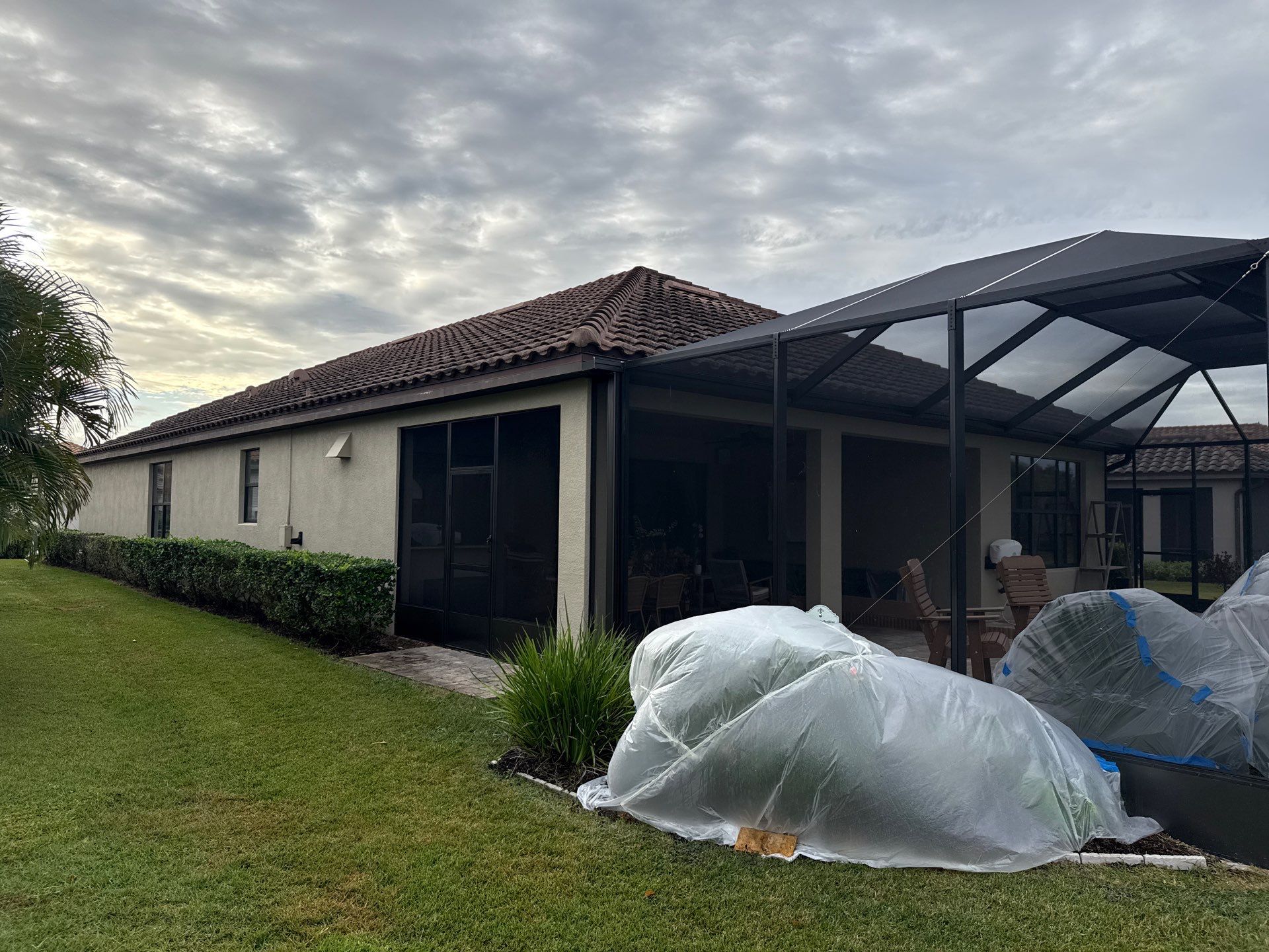 🌿 Tile Roof Cleaning in Lakewood Ranch — Safe for Plants & Tortoise-Friendly! 🐢✨ by Sunshine AquaWash