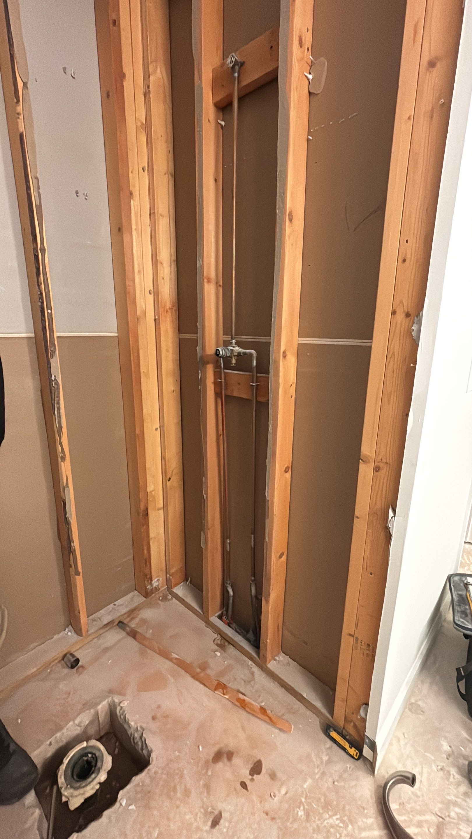 Master bathroom renovation by Prudencio