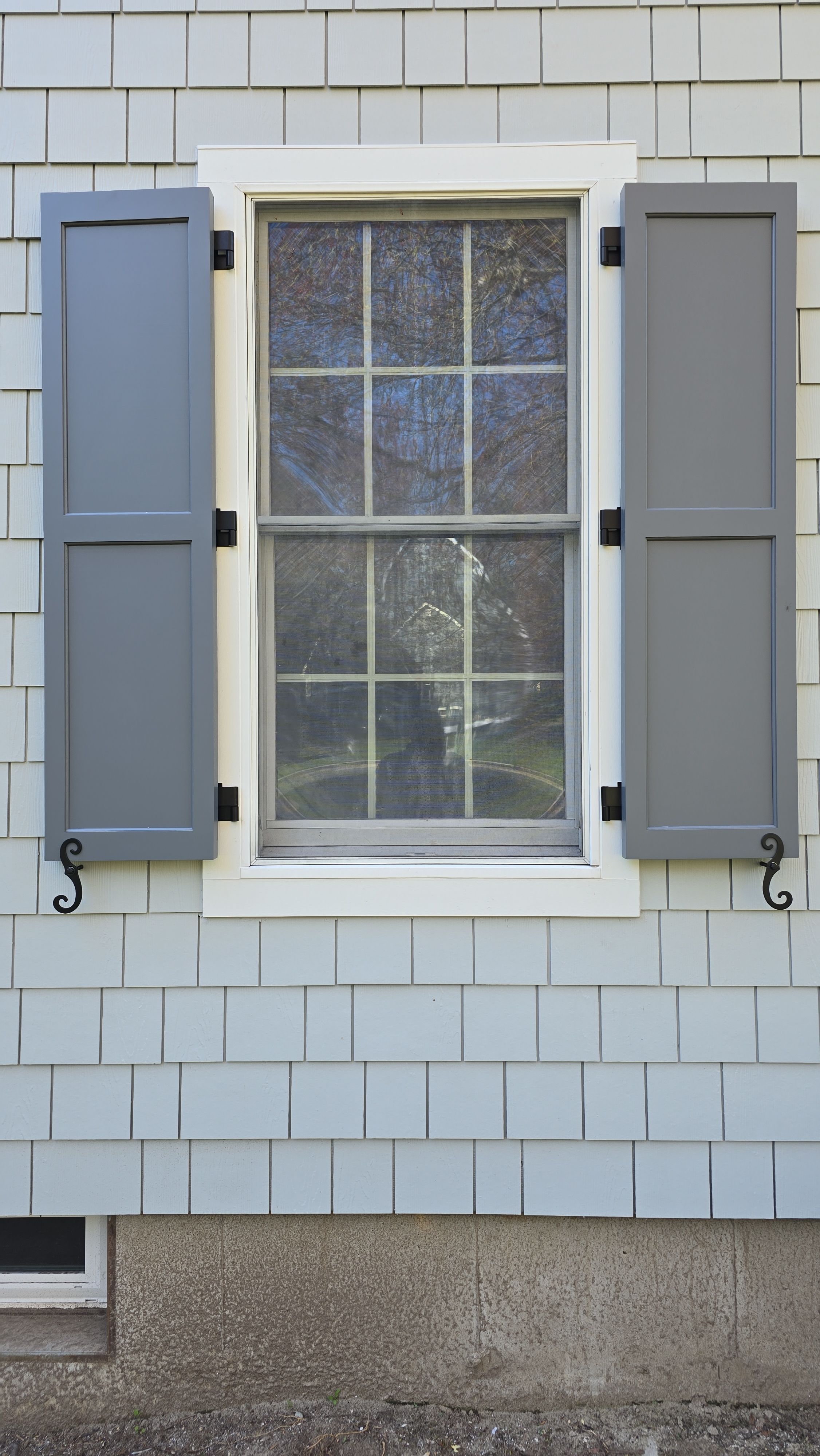 Siding and roof replacement in Framingham, Ma by UBrothers Construction