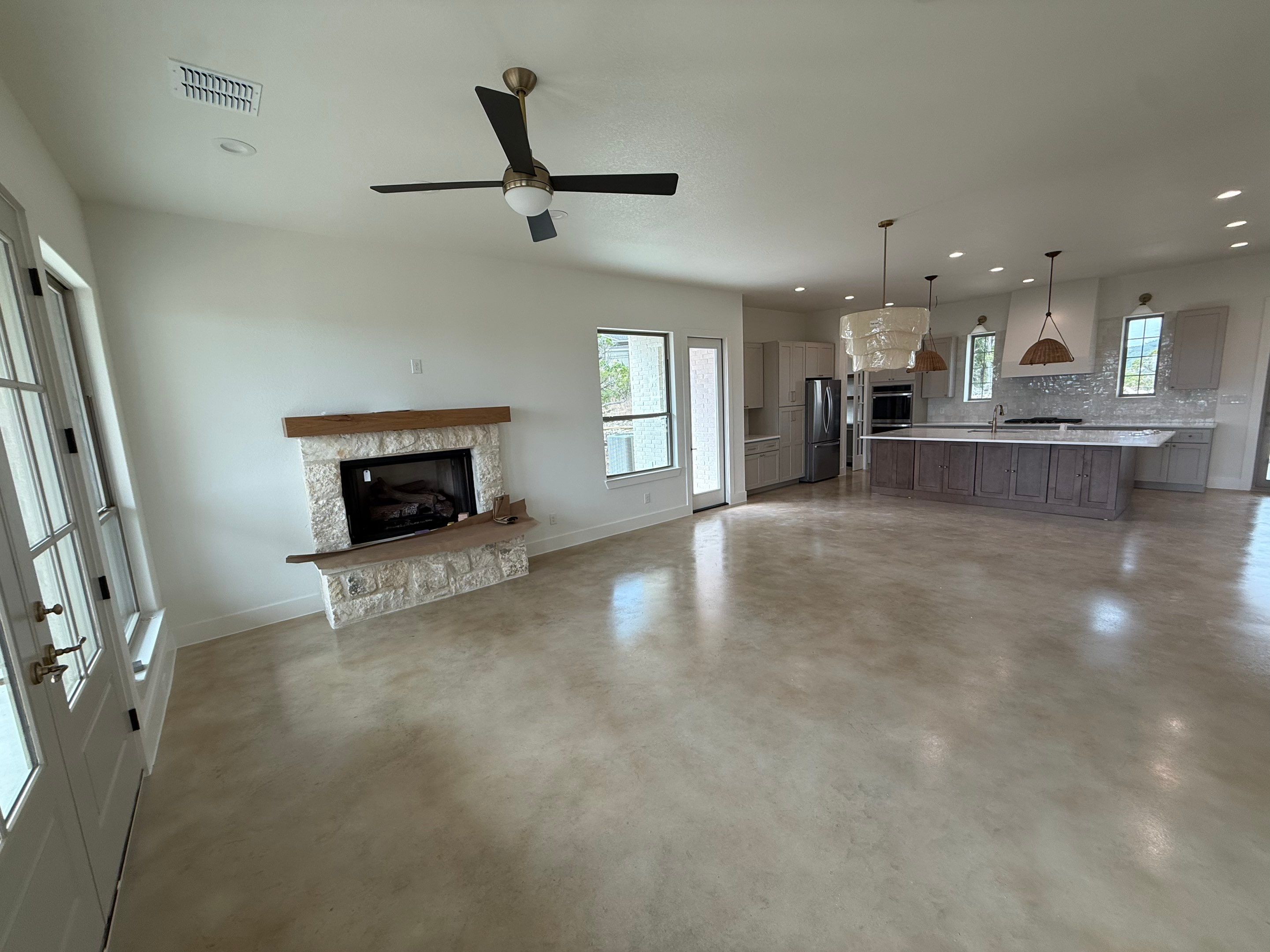 Custom Residential Construction and Interior Finishes in Bulverde by Roaring Lion Renovation, LLC