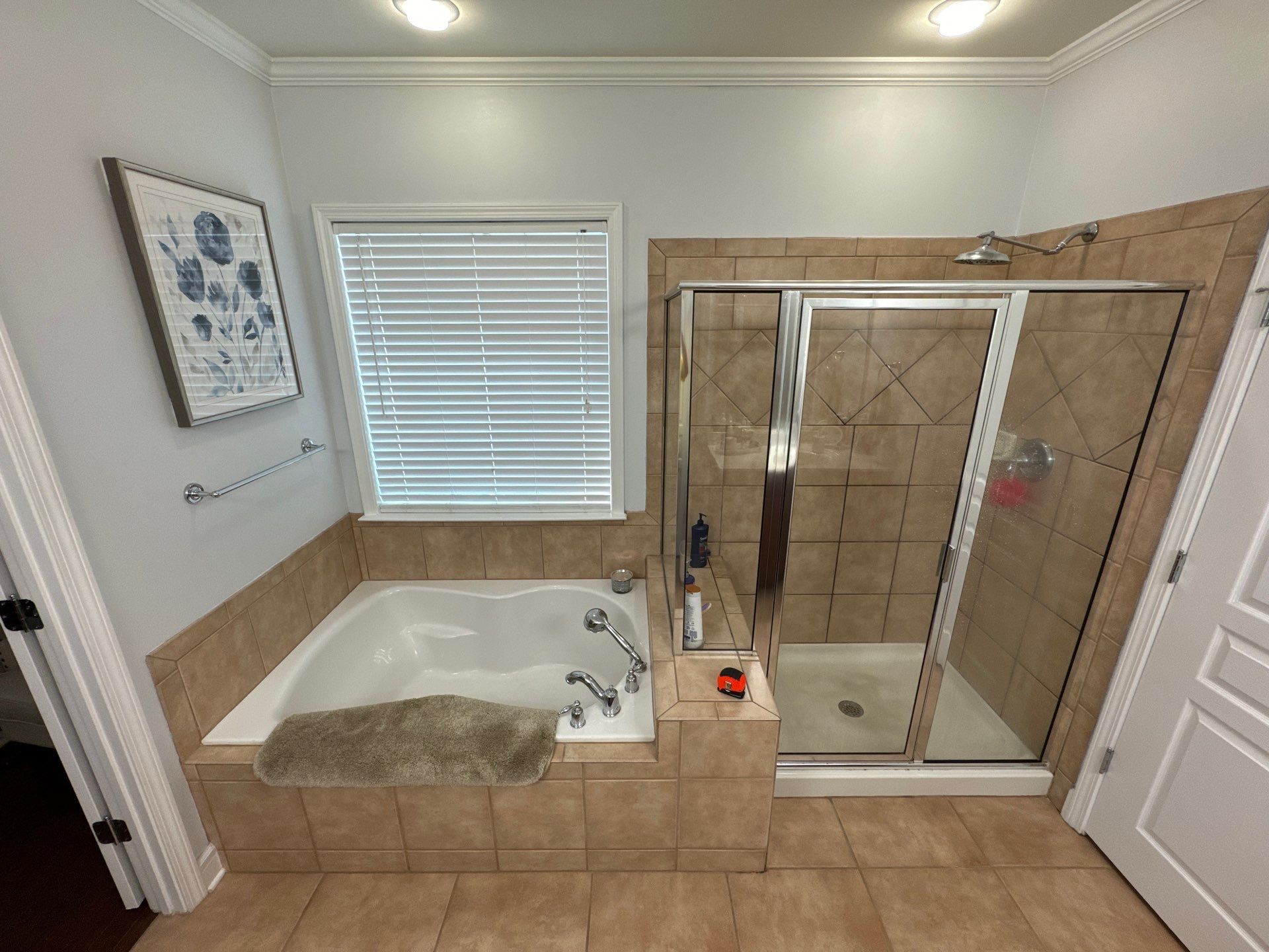 Master bathroom full renovation by Prudencio