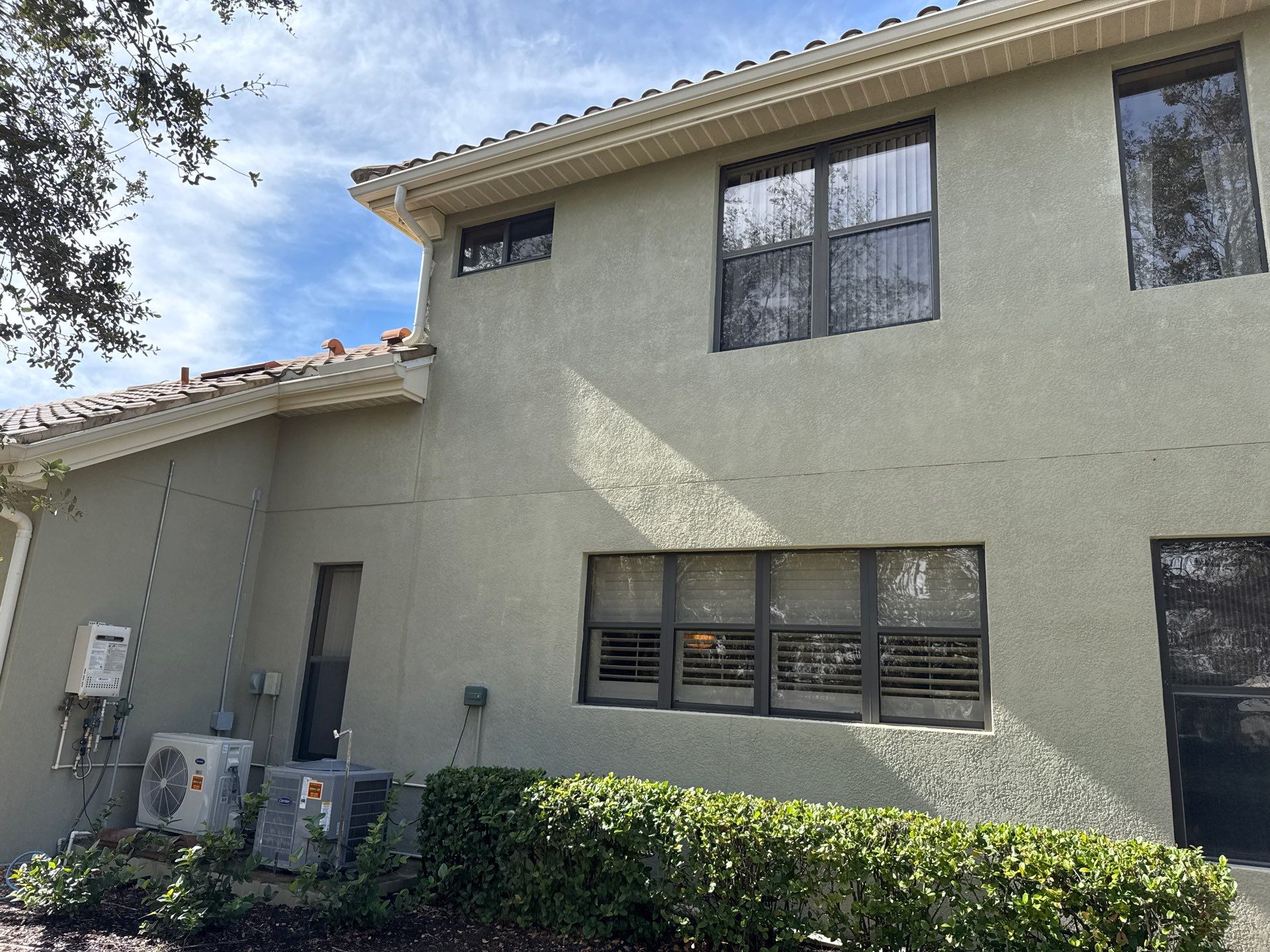 Roof Cleaning & Pool Deck Cleaning! Winding River, Bradenton, FL by Sunshine AquaWash