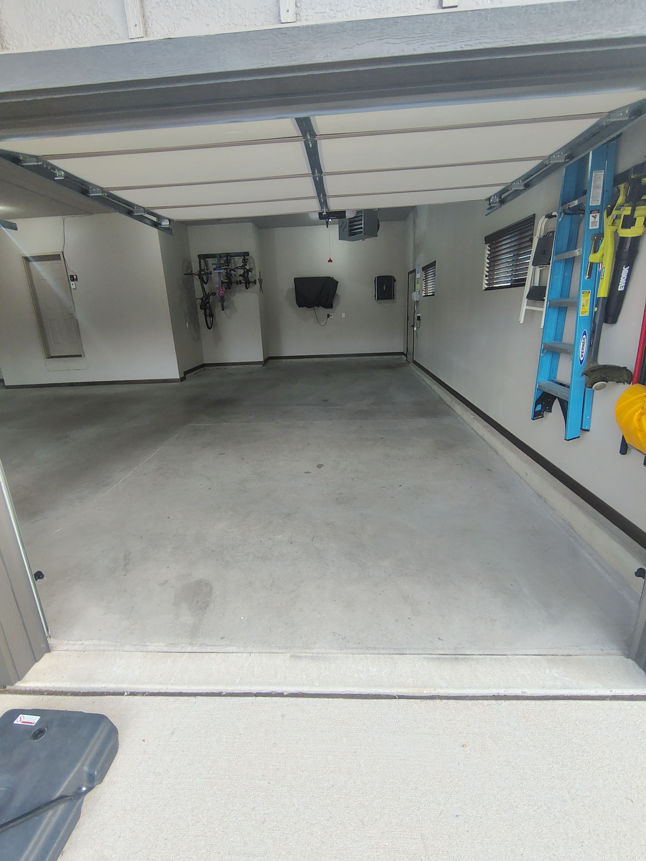 Garage and Patio Concrete Coatings in Sioux Falls by Select Painting, Coatings & Garage Cabinets