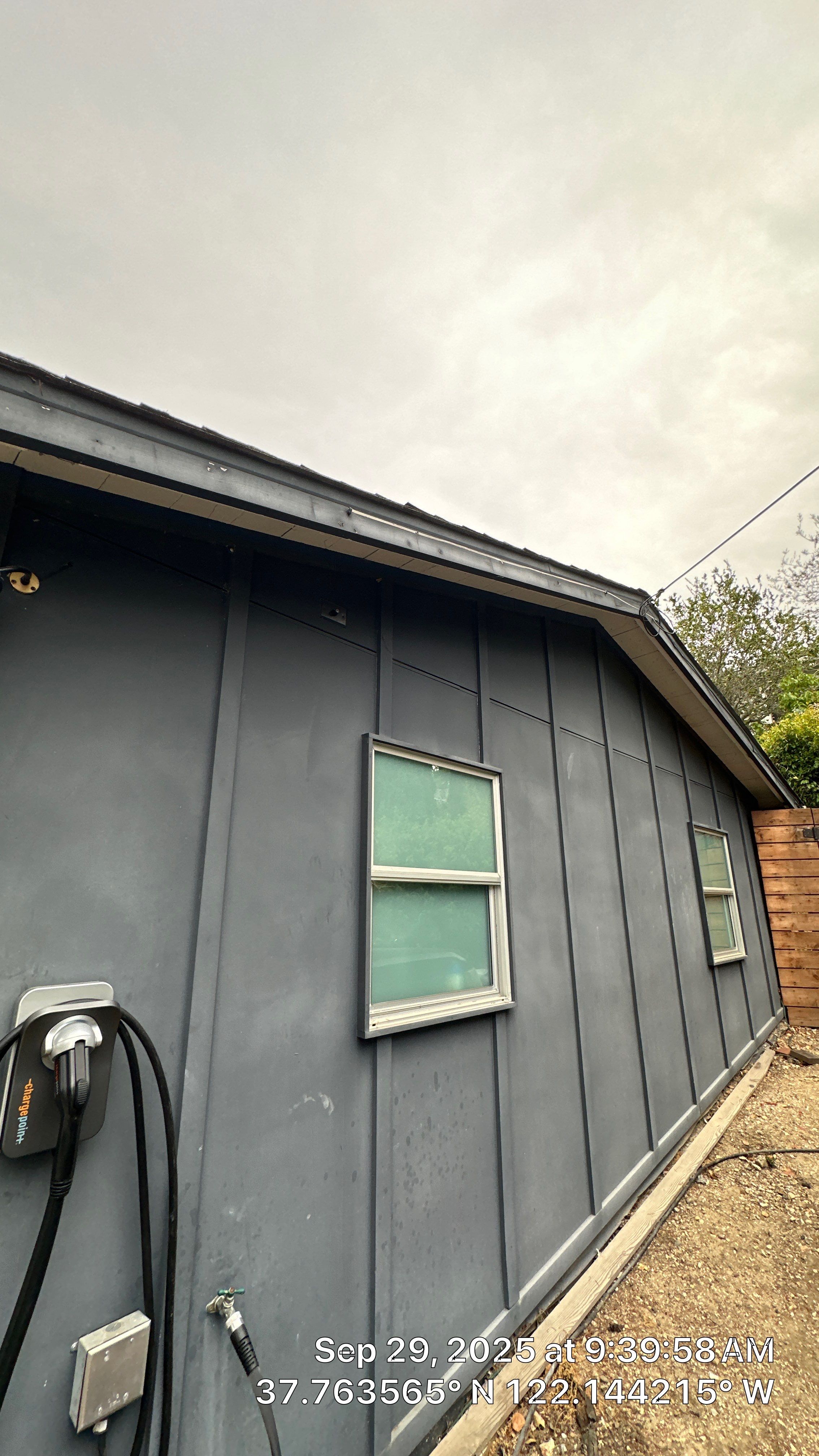 modern painting Exterior modern painting by Herrera’s Bay Area Painting inc.