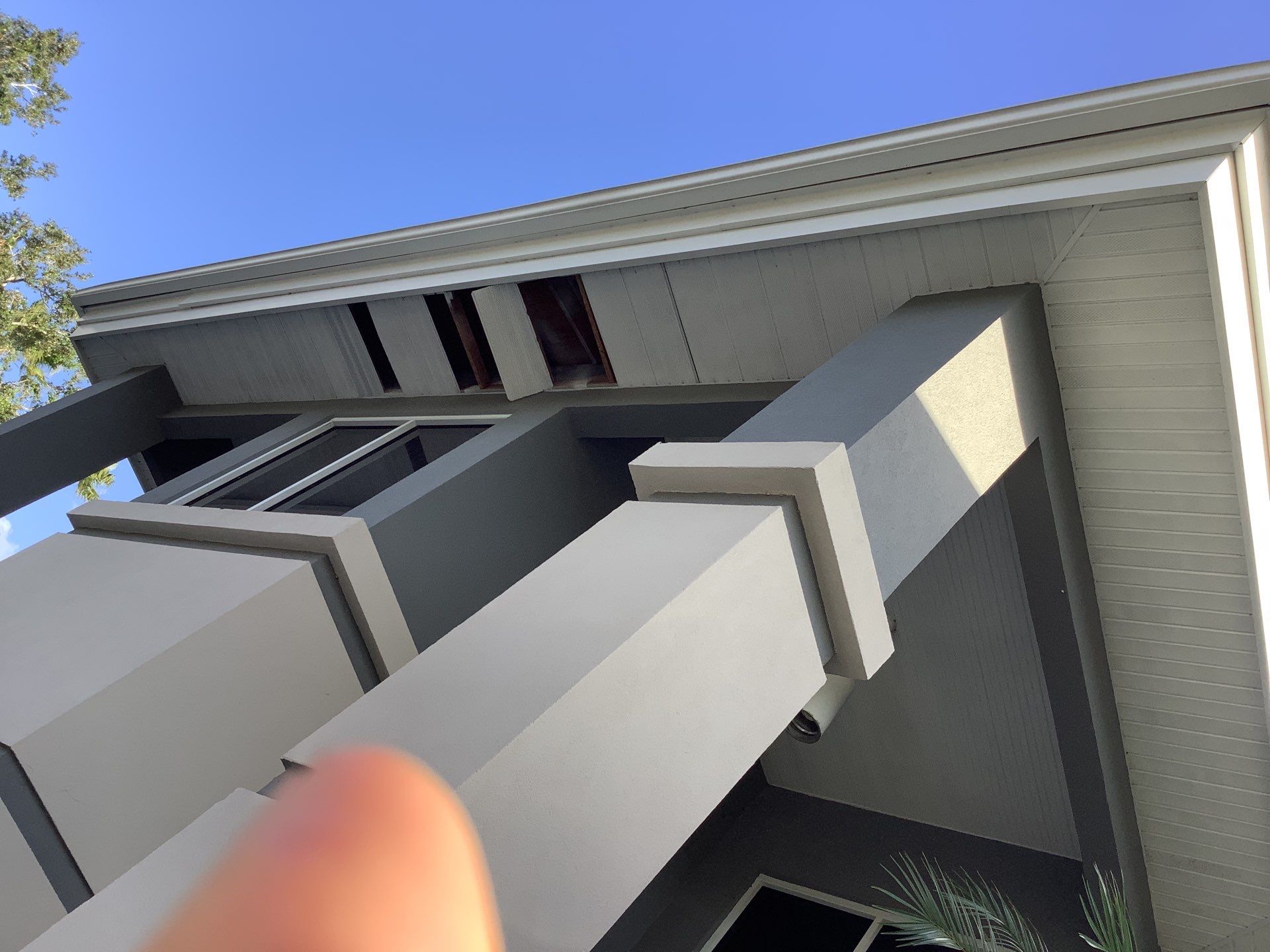 White Soffit and Fascia Replacement in Sarasota FL by Gutter Professors