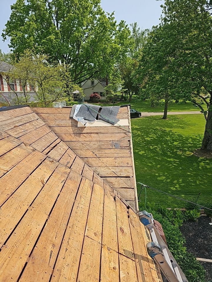 ATLAS PINNACLE COLOR: PEWTER by Eagle Eye Roofing