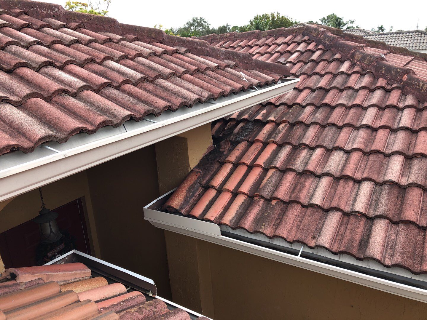 Metal Roof - Galvalume - Charcoal by Istueta Roofing
