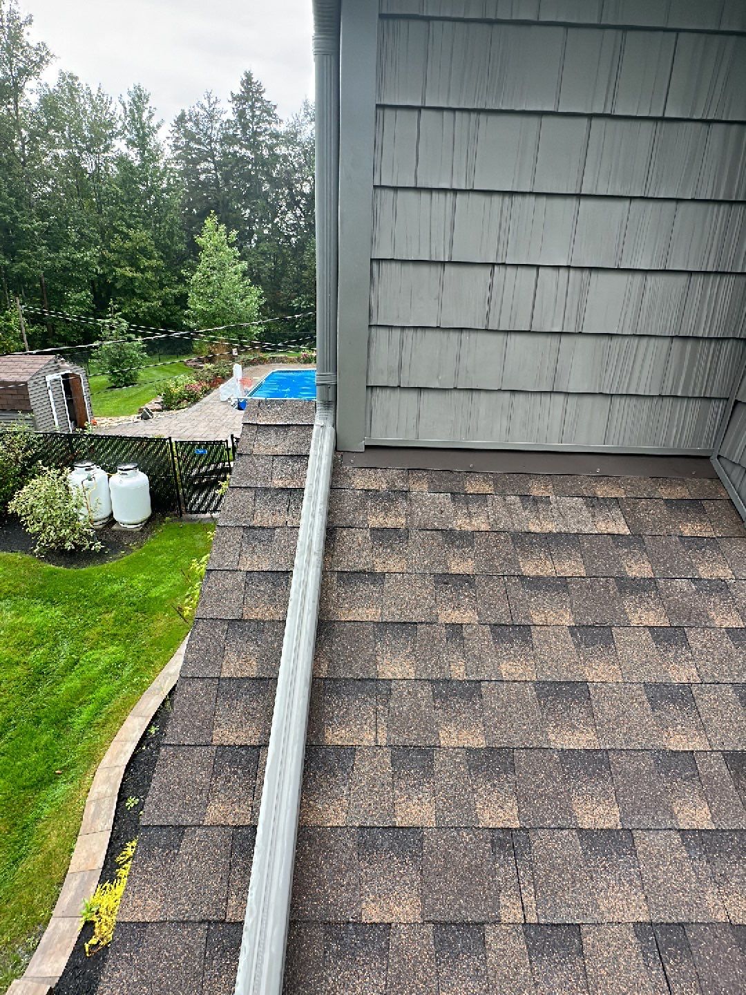 Residential Roofing Installation using Asphalt GAF HDZ by Artisan Roofing & Home Improvements Inc.
