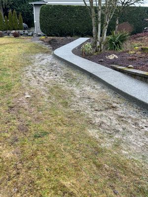 Paul | Aggregate Concrete Walkway
