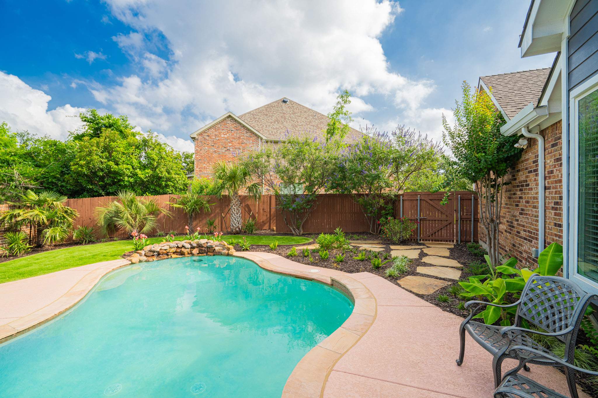 Southwestern Serenity: Rethinking the Front Yard by Complete Exterior Solutions